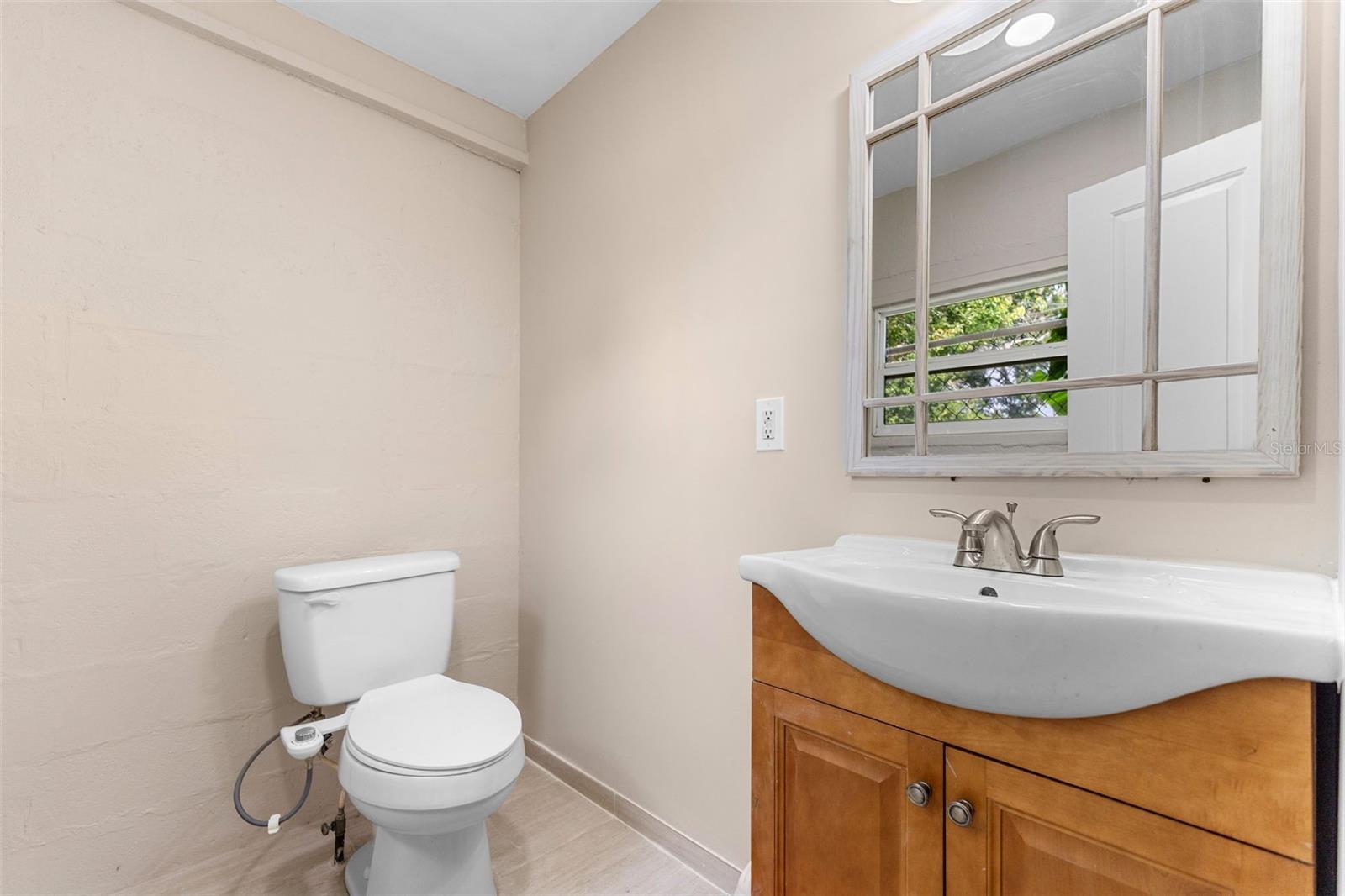 Image 18 of 30 For 2524 Anastasia Drive