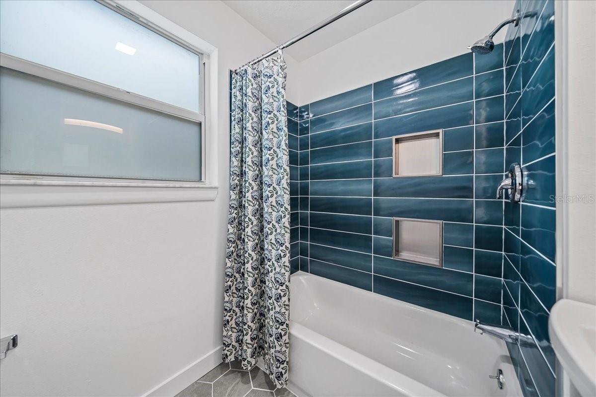 Image 32 of 46 For 1507 Emory Lane