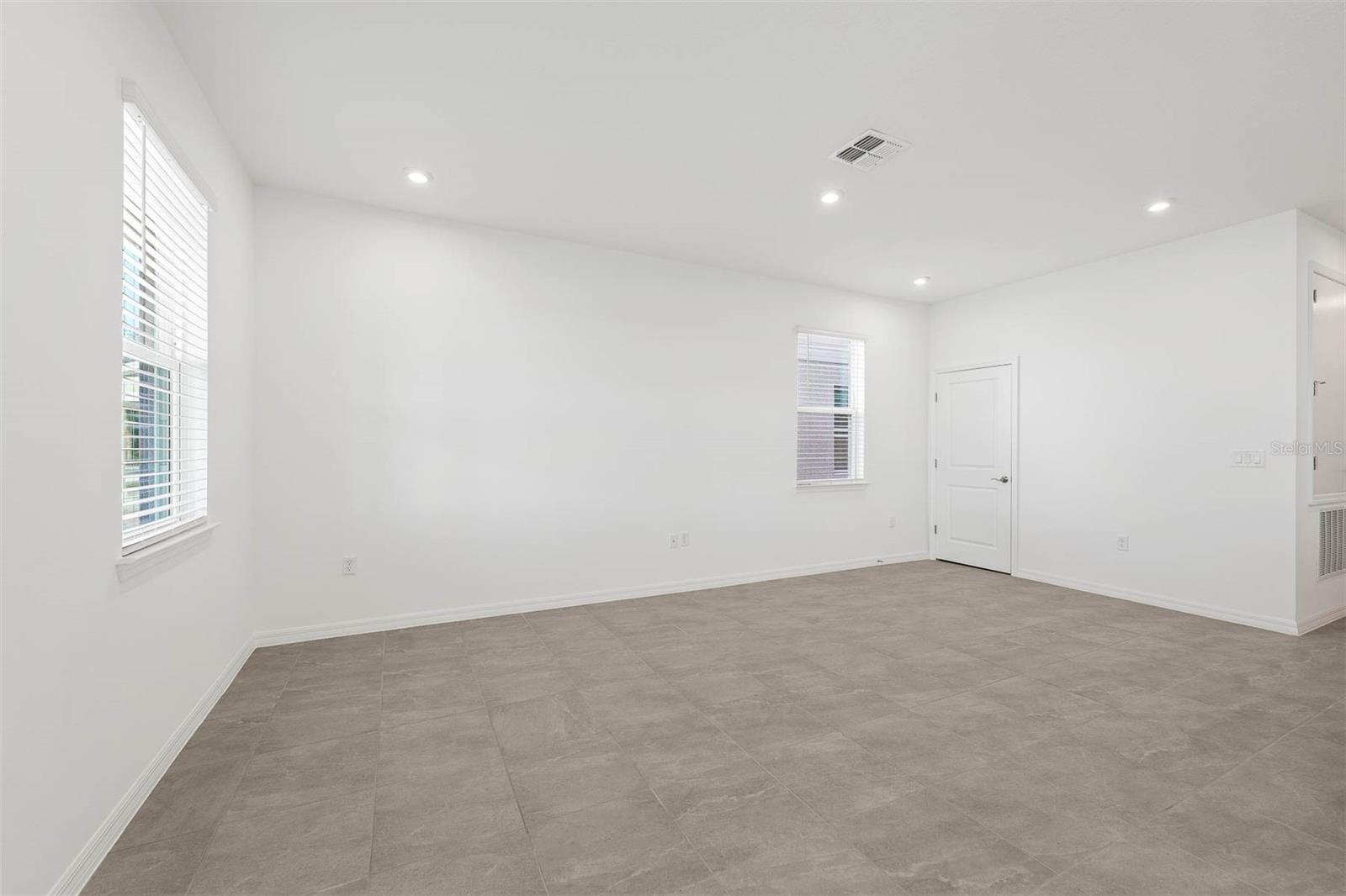 Image 11 of 44 For 5646 Stockade Boulevard