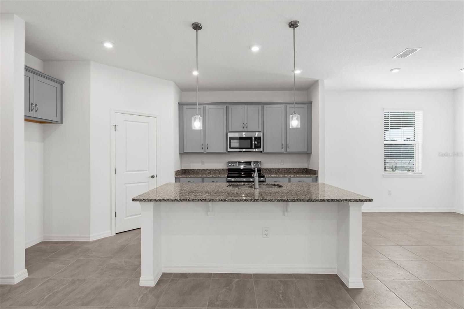 Image 17 of 44 For 5646 Stockade Boulevard
