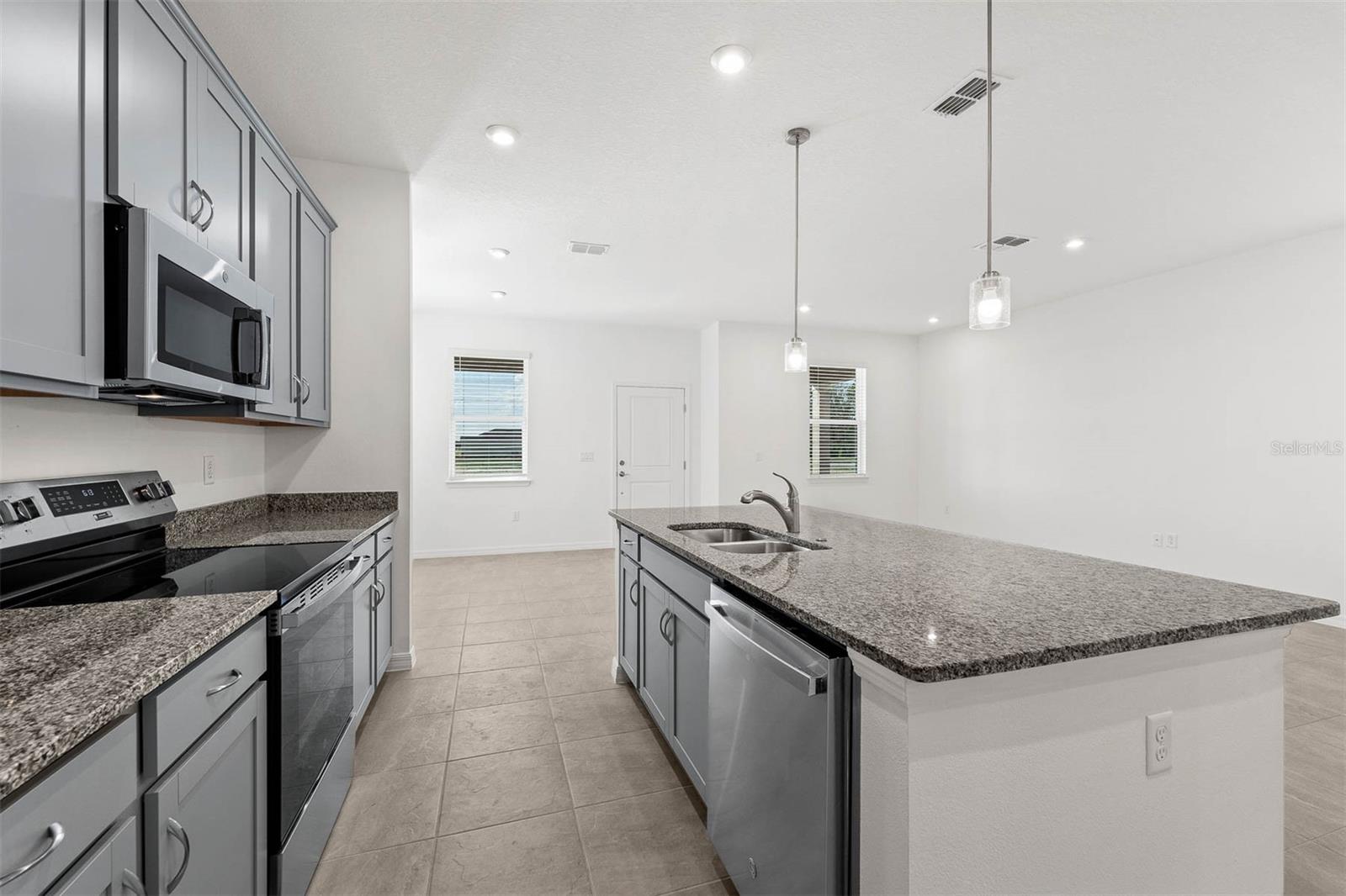 Image 18 of 44 For 5646 Stockade Boulevard