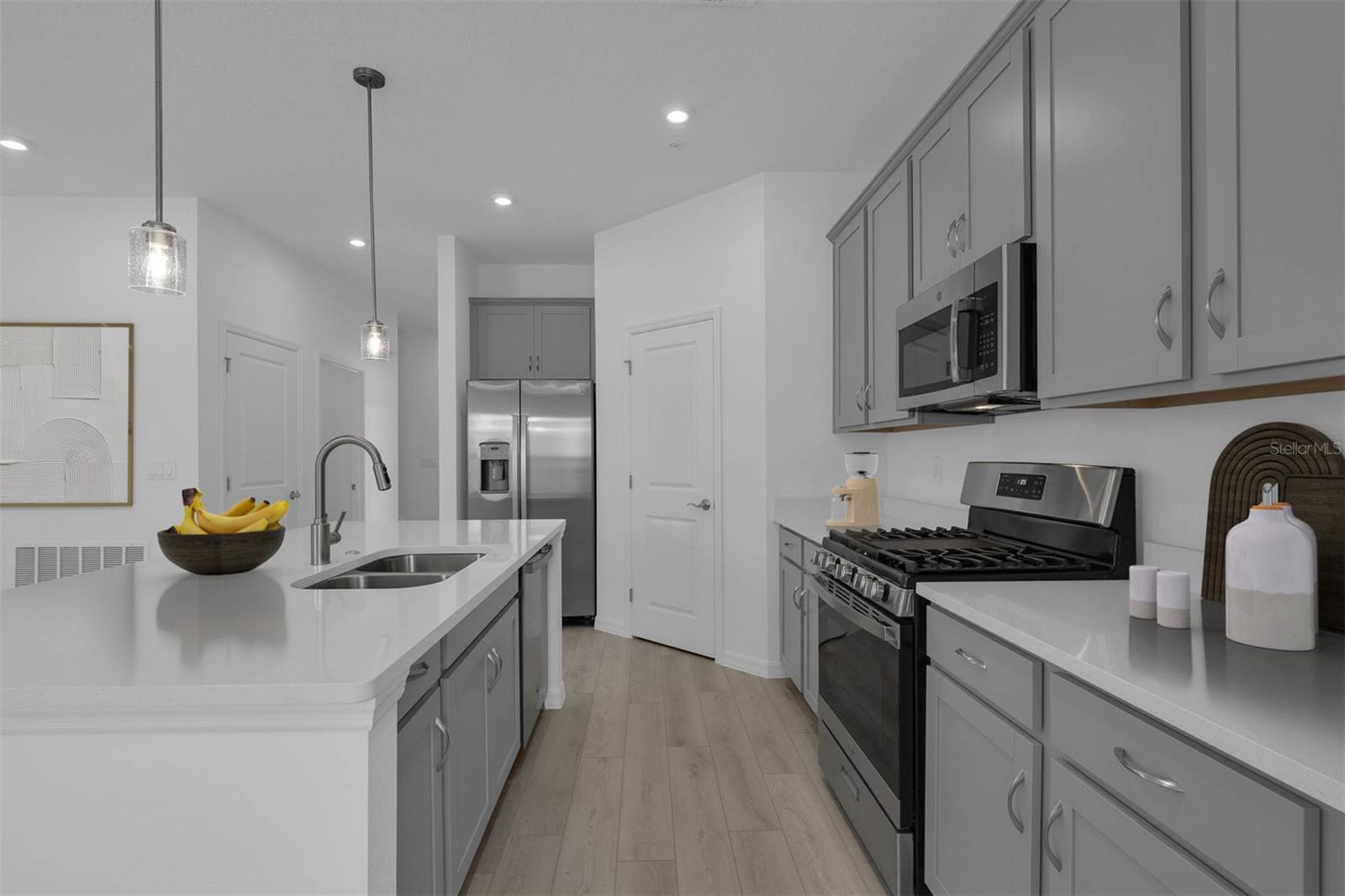 Image 8 of 44 For 5646 Stockade Boulevard