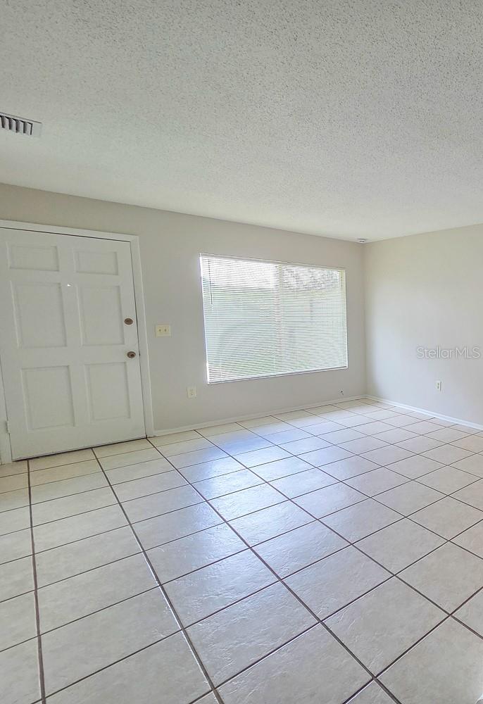 Image 7 of 26 For 526 Heatherton Village