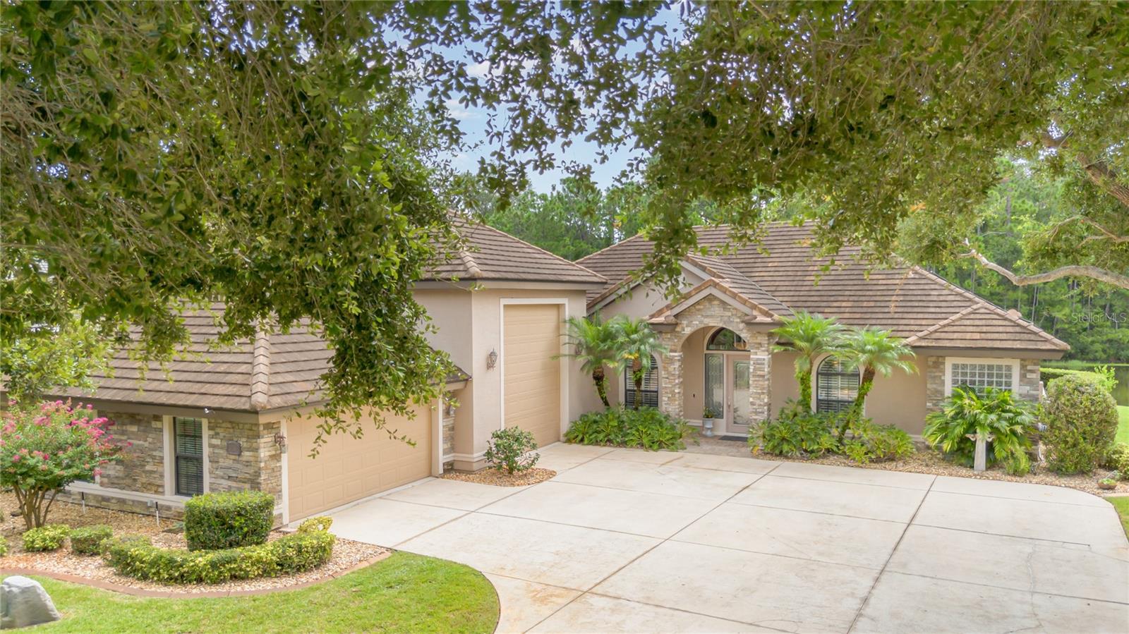 Image 2 of 50 For 2718 Winterford Drive