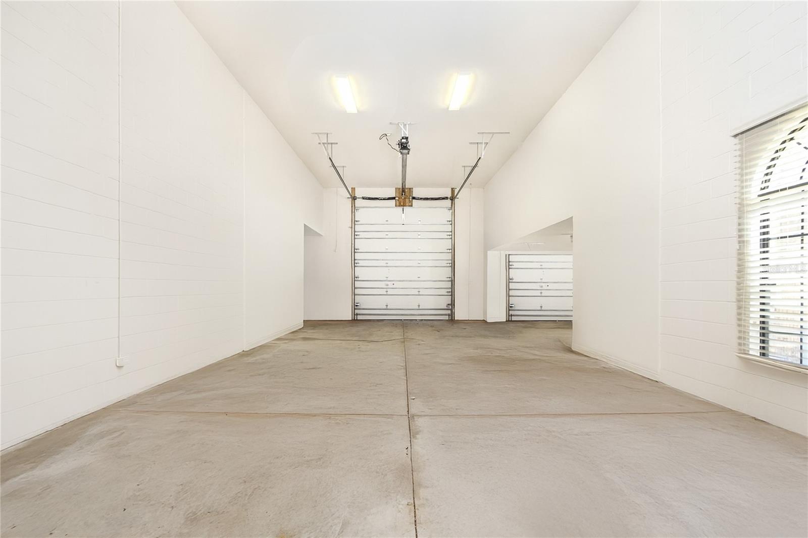 Image 6 of 50 For 2718 Winterford Drive