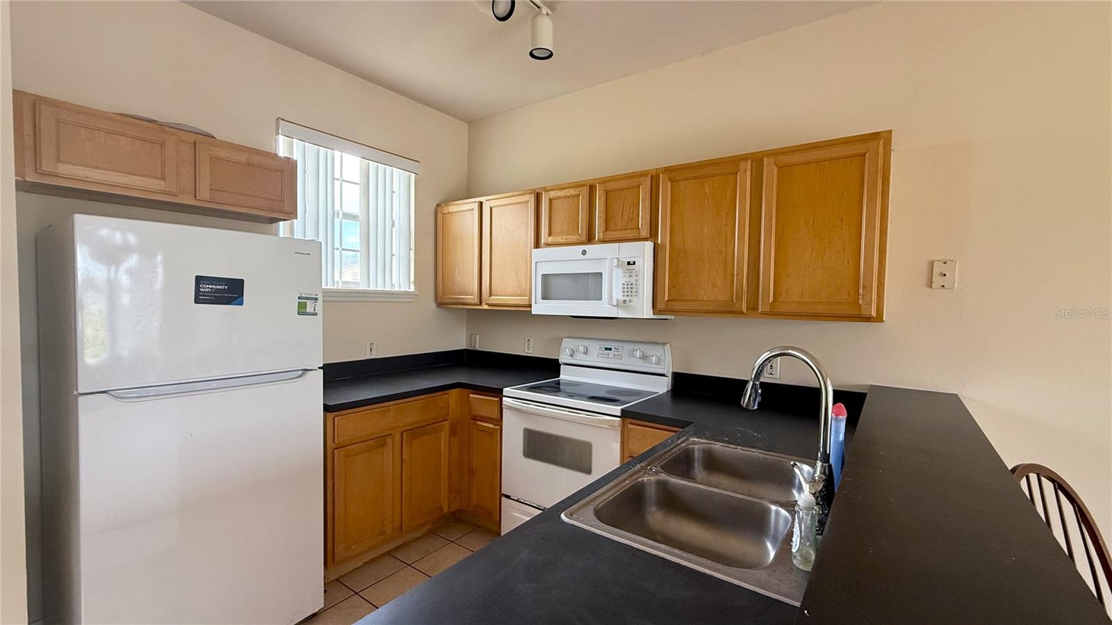 Image 4 of 20 For 458 Monroe Circle