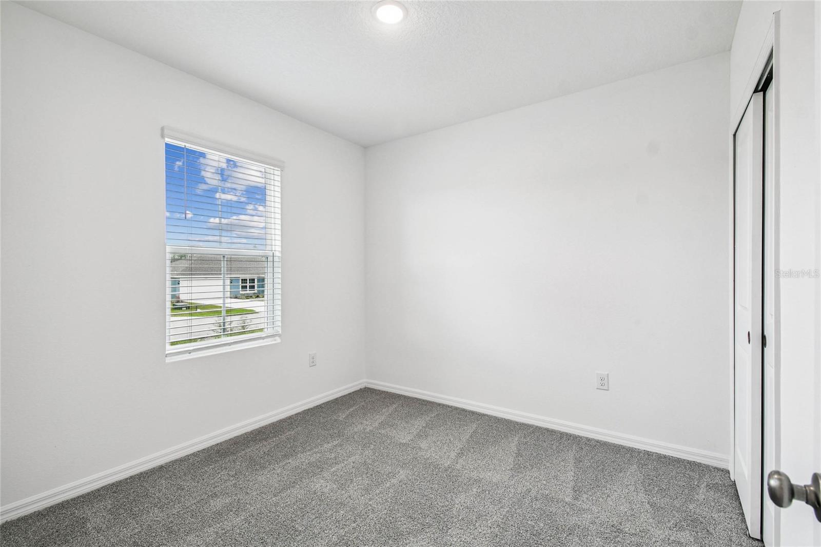 Image 14 of 30 For 8271 Wakefield Drive