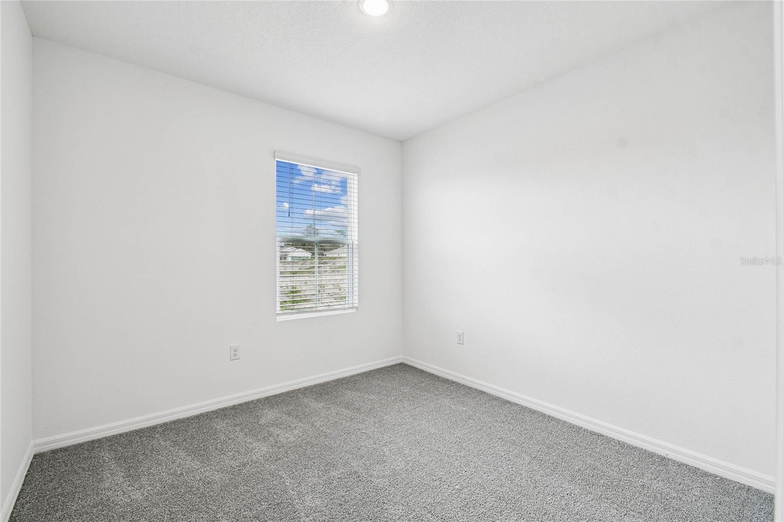 Image 16 of 30 For 8271 Wakefield Drive