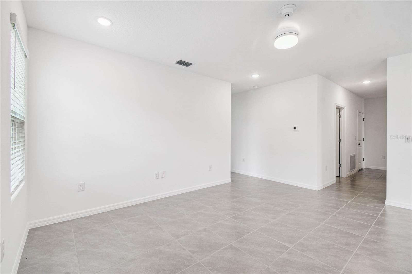 Image 17 of 30 For 8271 Wakefield Drive