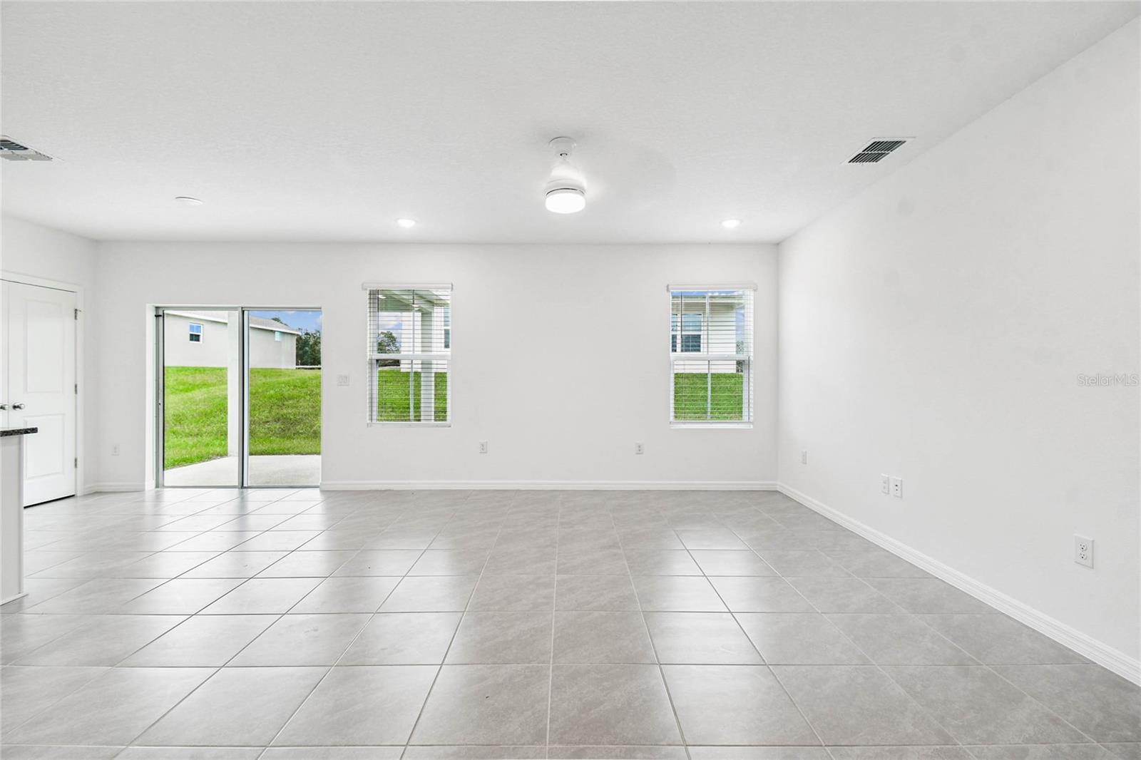 Image 19 of 30 For 8271 Wakefield Drive