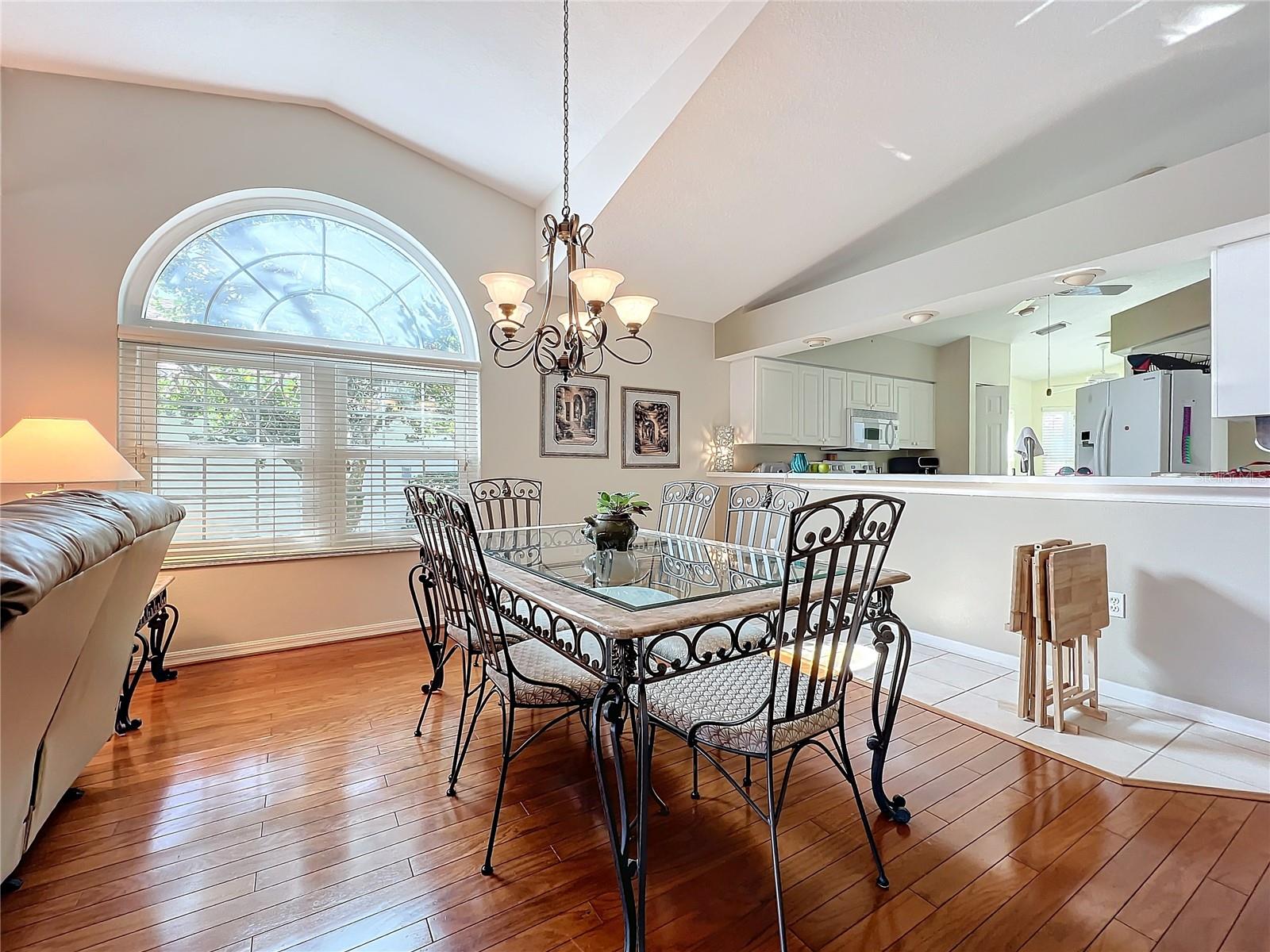 Image 8 of 27 For 7319 Eleanor Circle
