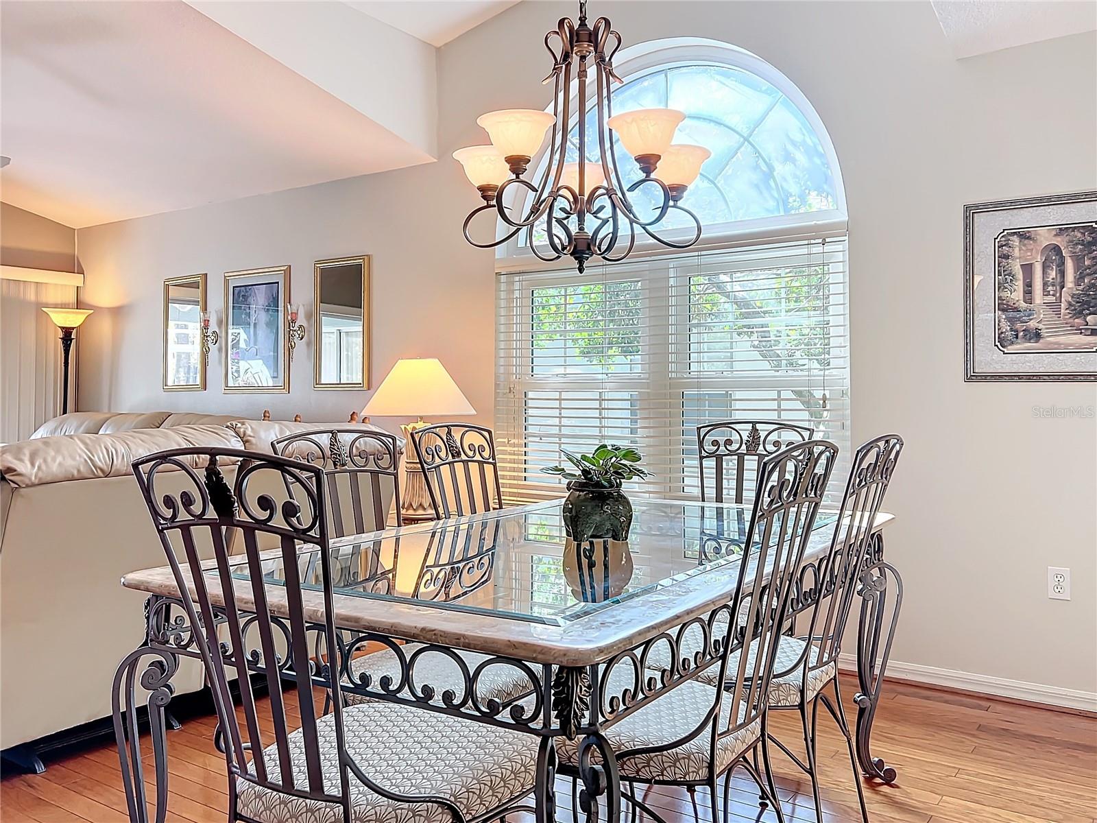 Image 9 of 27 For 7319 Eleanor Circle