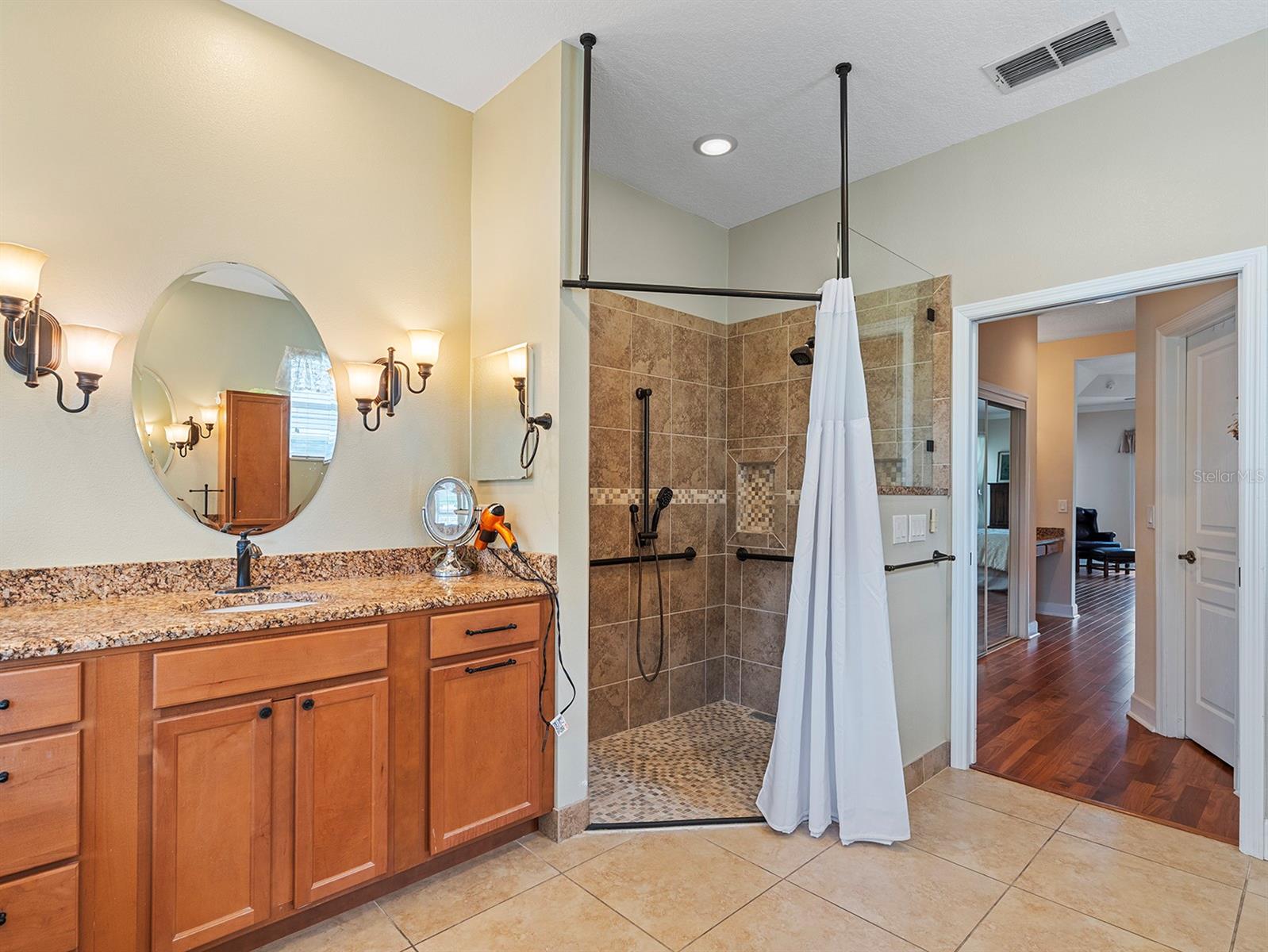 Image 20 of 79 For 4929 Parkview Drive