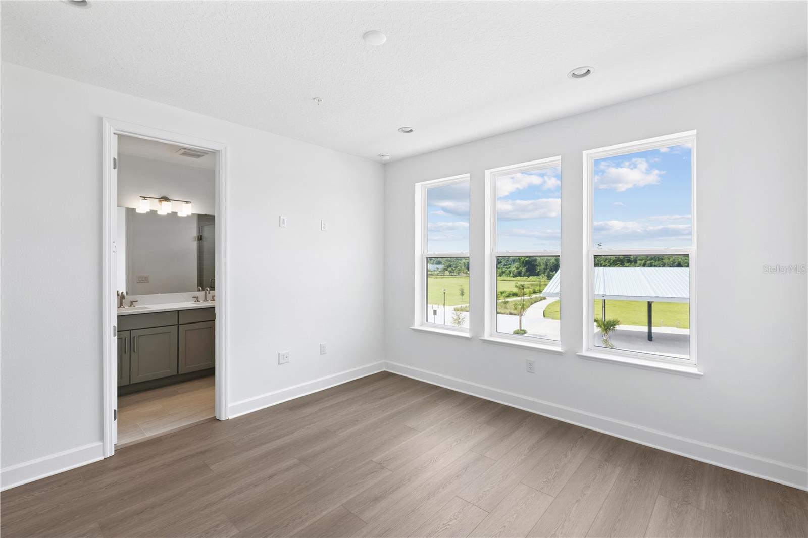 Image 9 of 32 For 2242 Brix Street