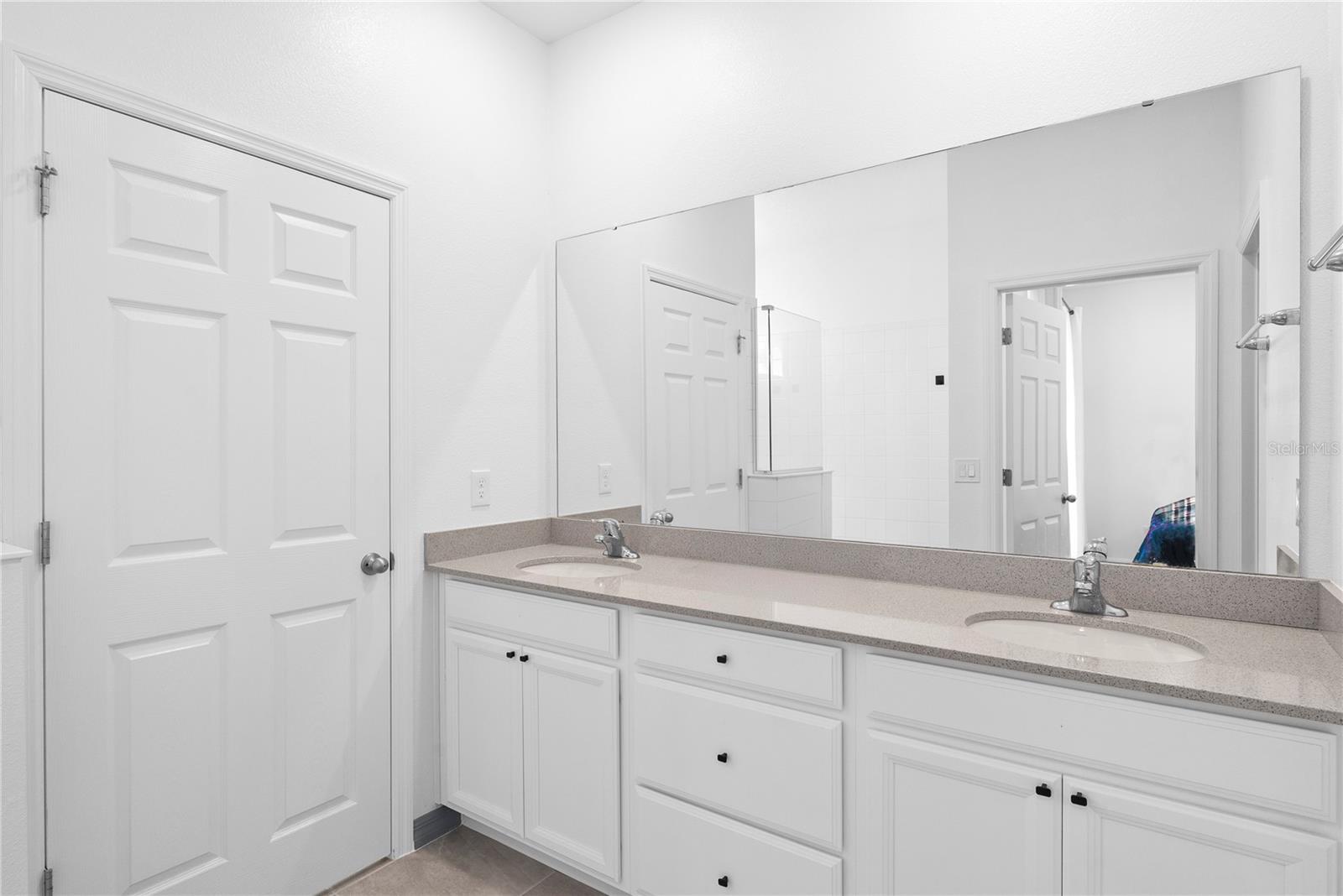 Image 13 of 25 For 7369 Mezzano Ln