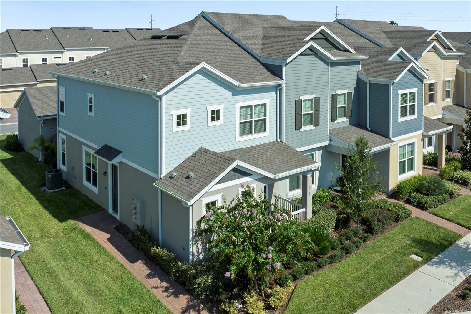 Image 4 of 25 For 7369 Mezzano Ln