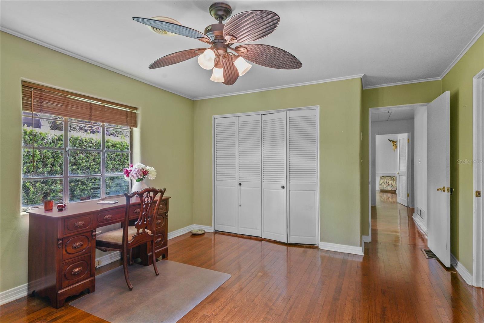 Image 34 of 51 For 825 Palmer Avenue