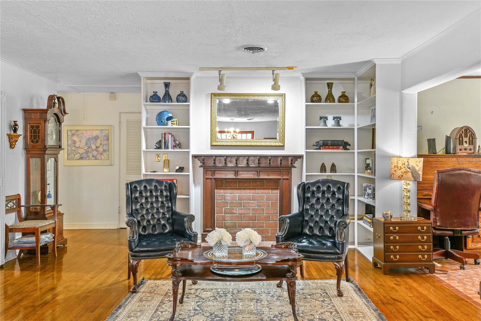Image 6 of 51 For 825 Palmer Avenue
