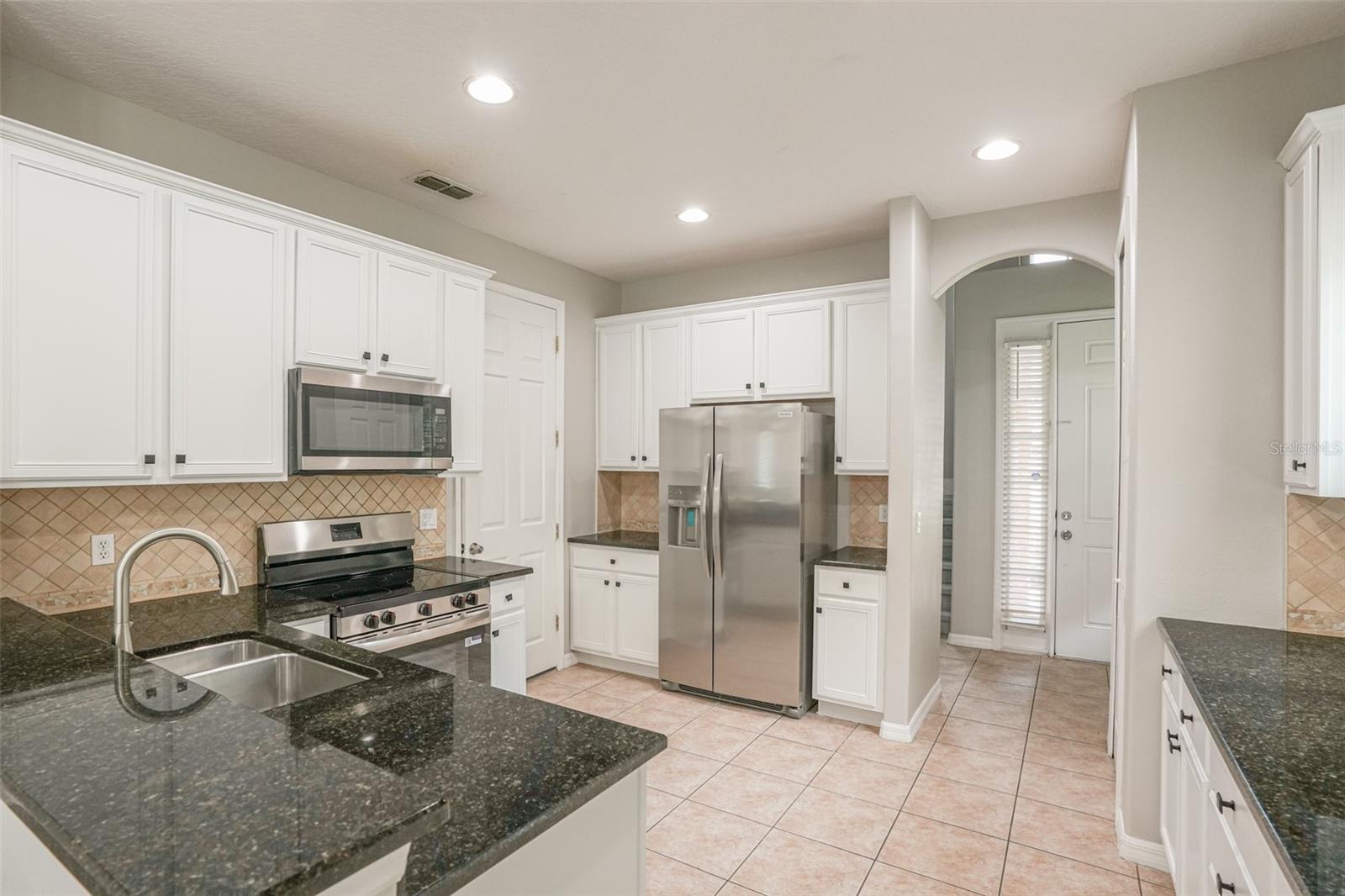 Image 10 of 42 For 10114 Willow Grove Court