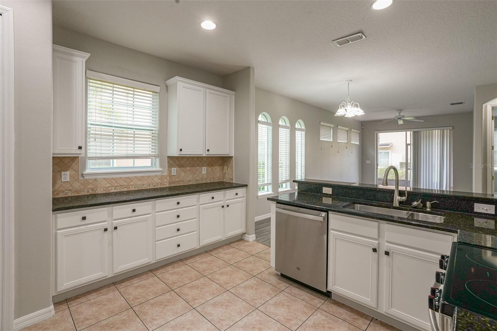 Image 12 of 42 For 10114 Willow Grove Court