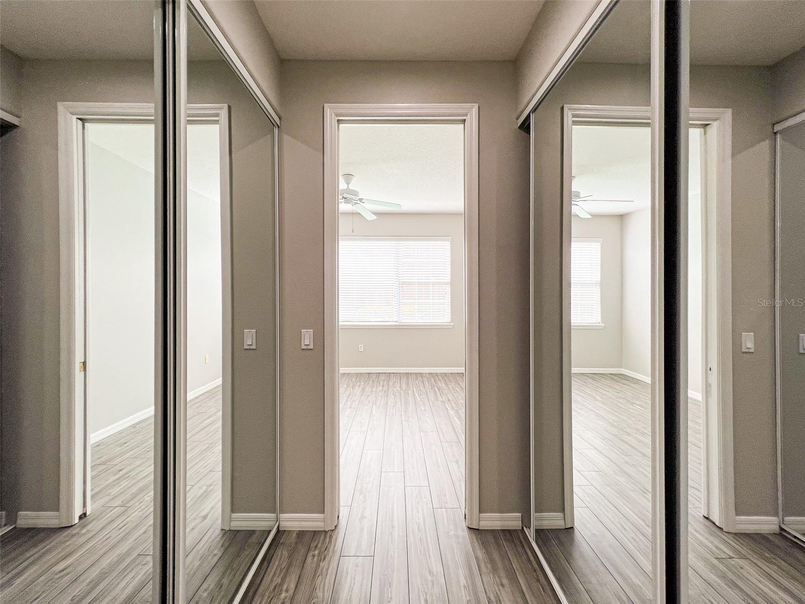 Image 21 of 42 For 10114 Willow Grove Court