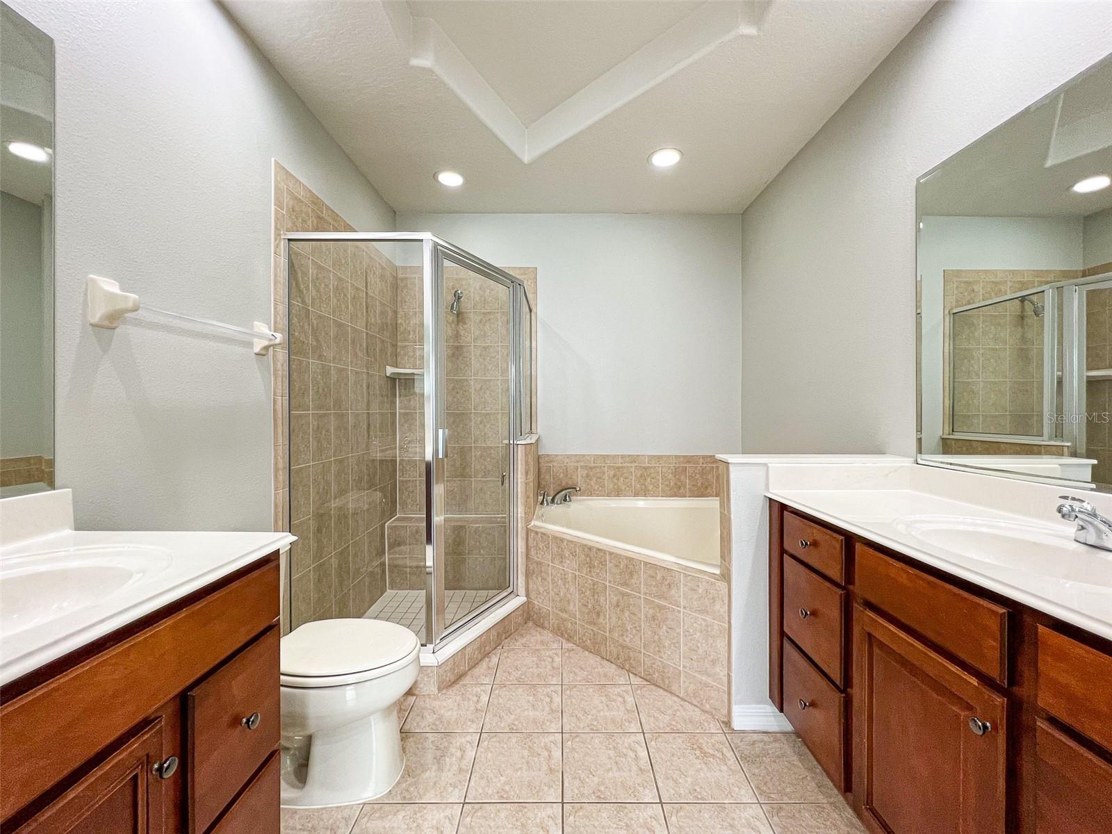 Image 22 of 42 For 10114 Willow Grove Court