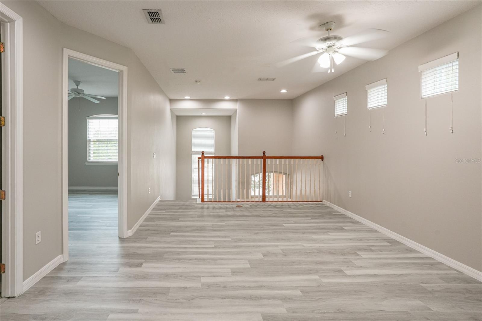 Image 28 of 42 For 10114 Willow Grove Court