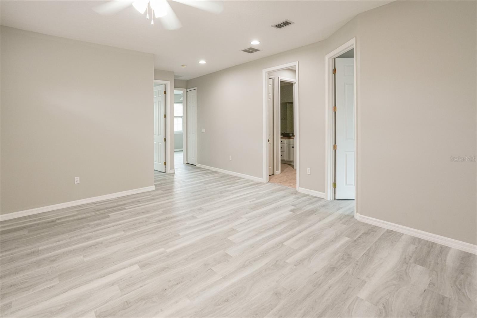 Image 30 of 42 For 10114 Willow Grove Court