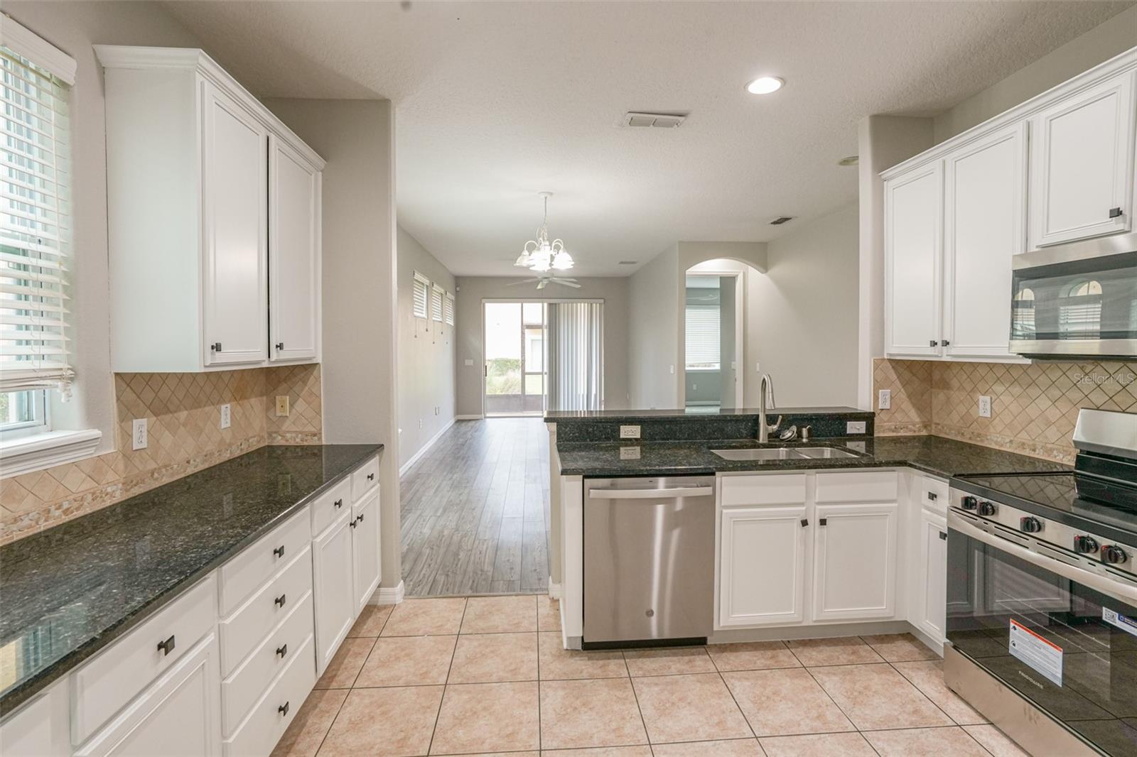Image 9 of 42 For 10114 Willow Grove Court
