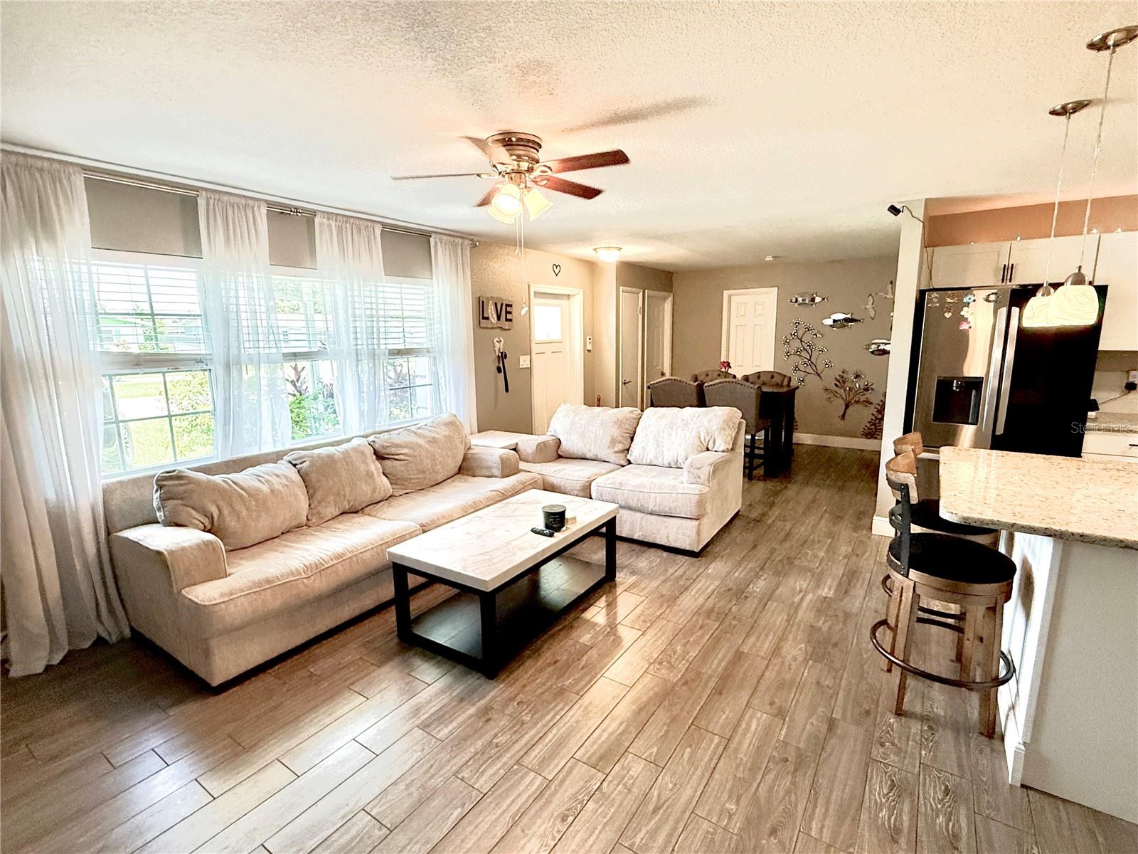 Image 2 of 20 For 2815 Southern Parkway W