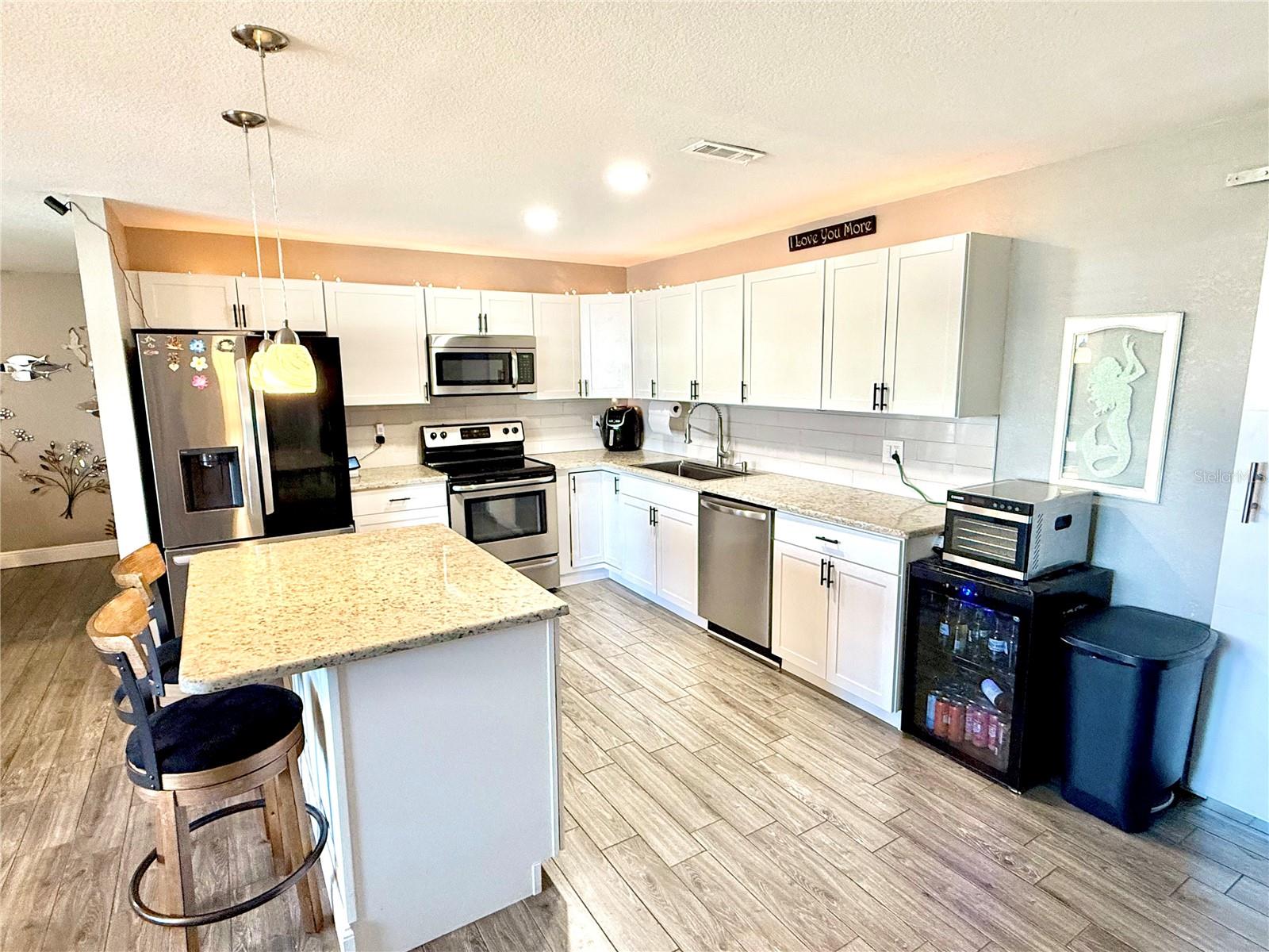 Image 5 of 20 For 2815 Southern Parkway W