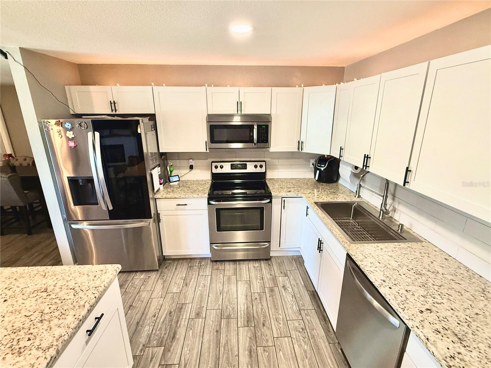 Image 6 of 20 For 2815 Southern Parkway W