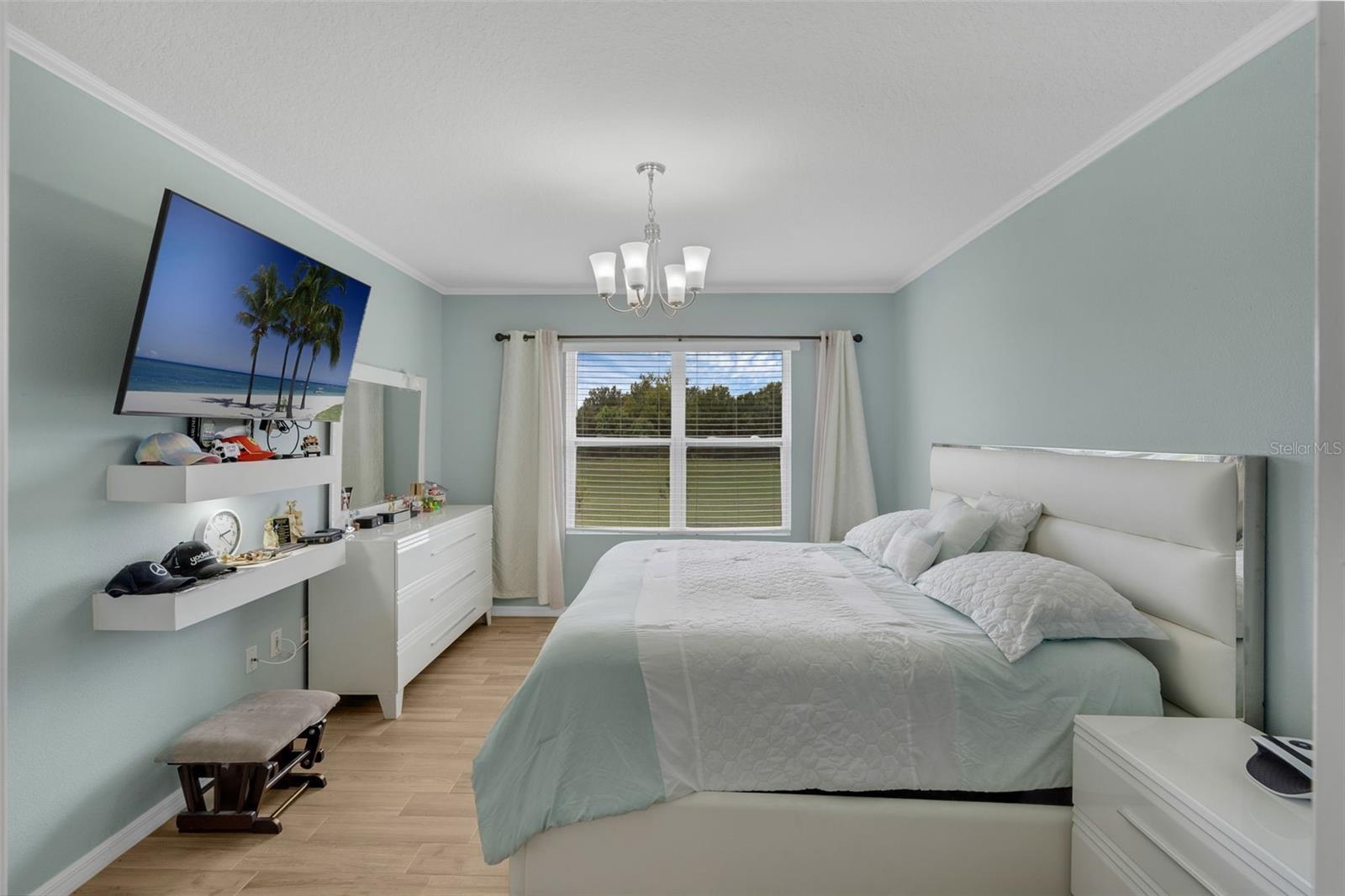 Image 13 of 29 For 807 William Way