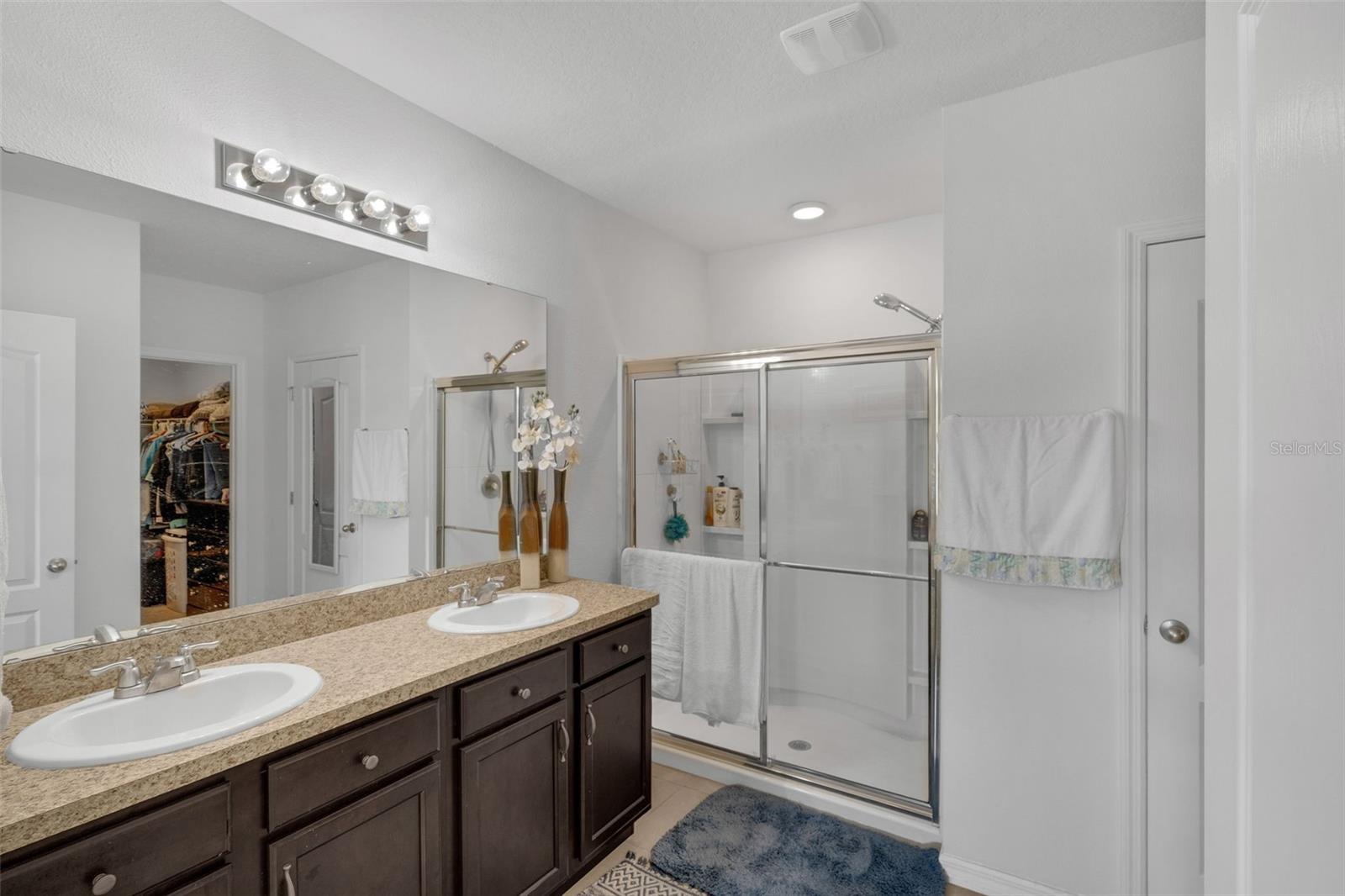 Image 14 of 29 For 807 William Way