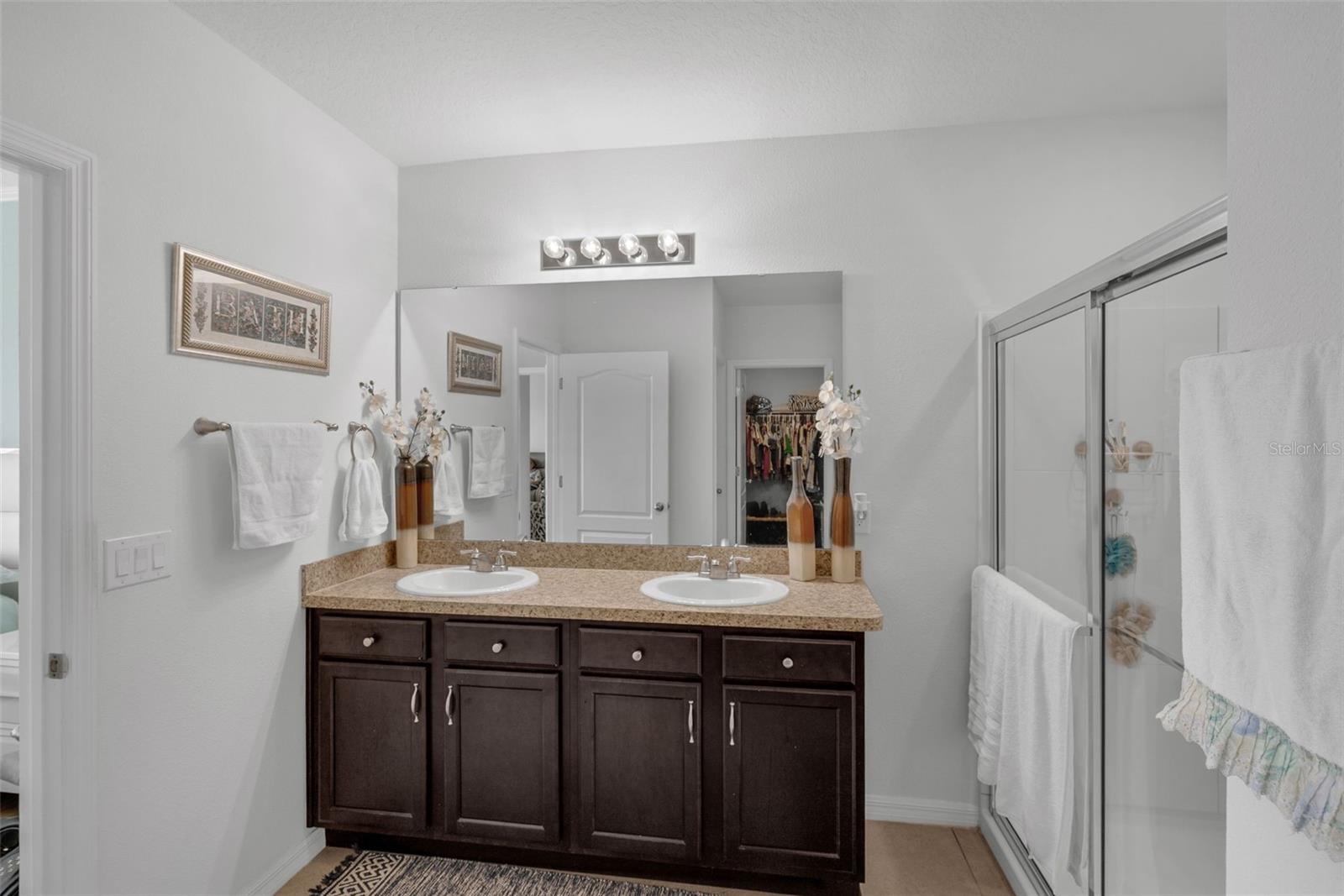Image 15 of 29 For 807 William Way