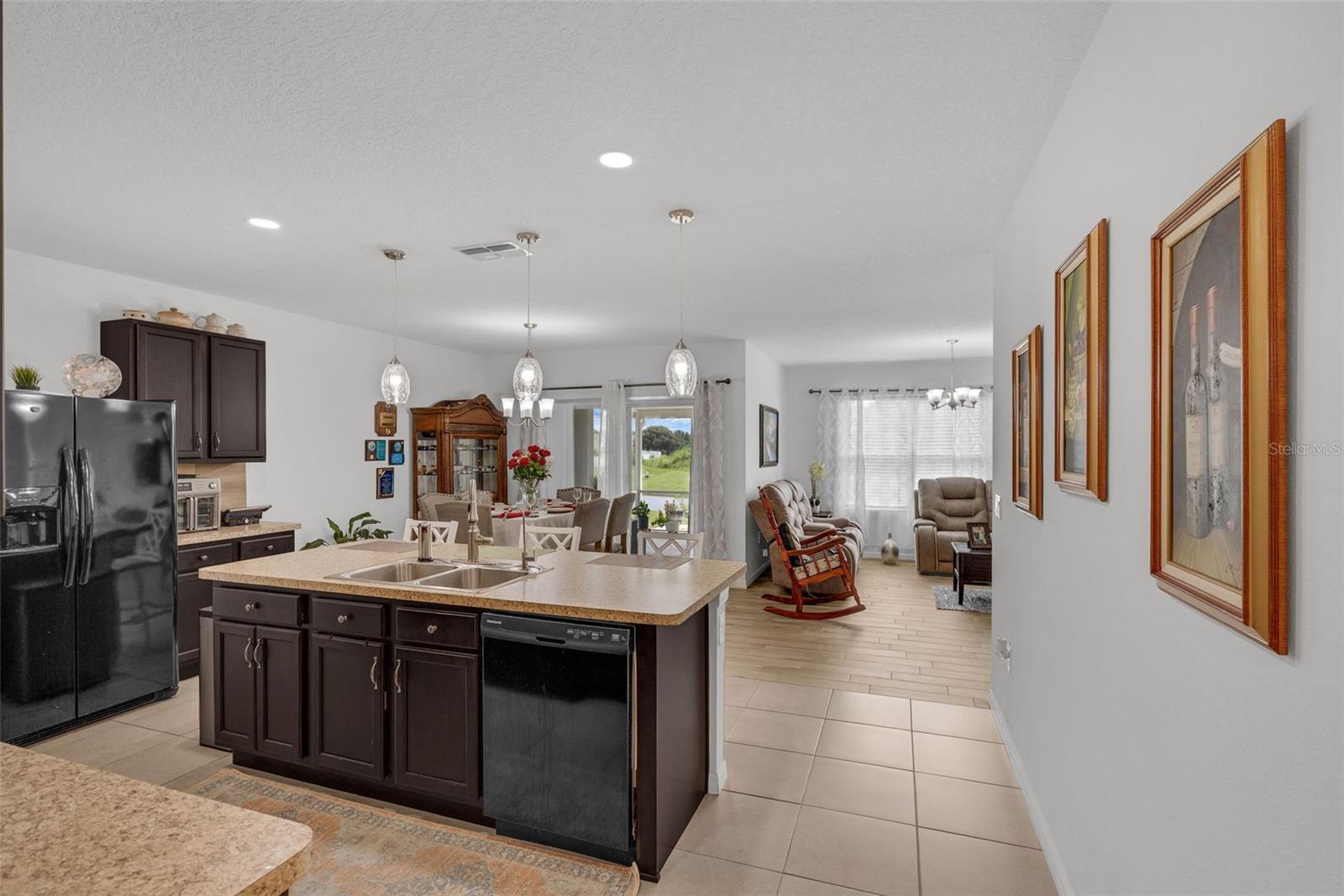 Image 7 of 29 For 807 William Way