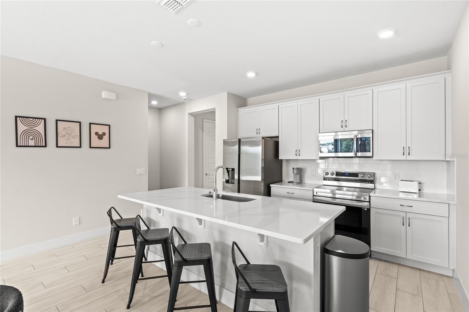 Image 13 of 27 For 7882 Spectrum Drive