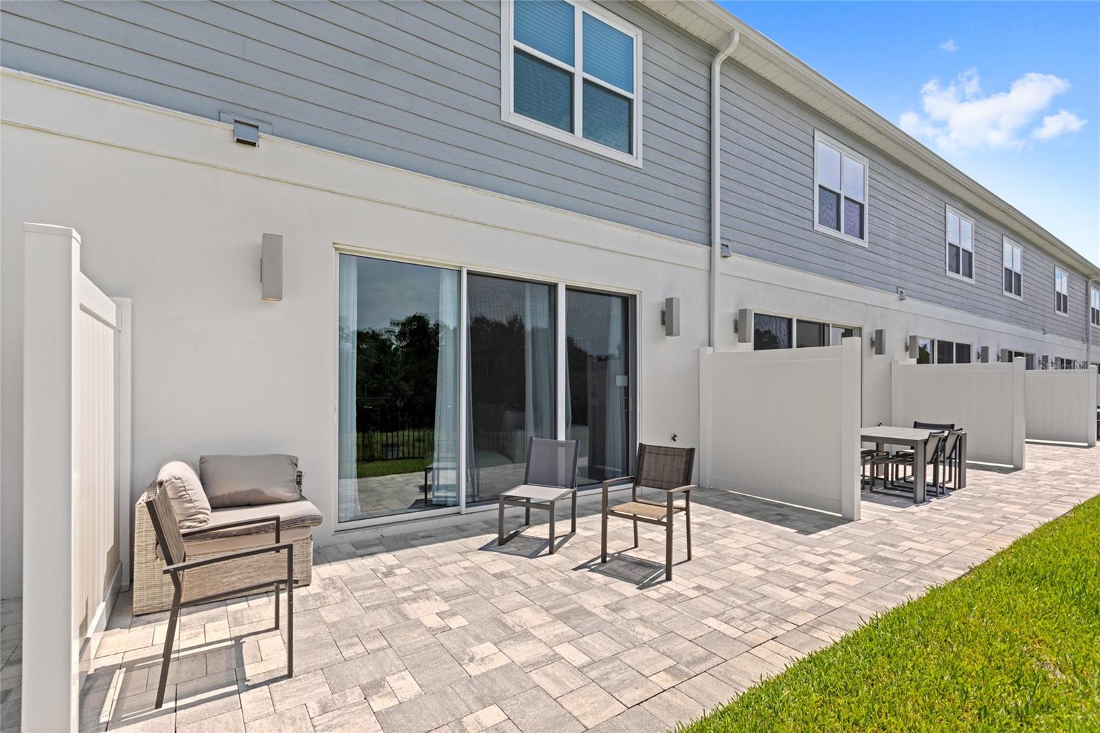 Image 23 of 27 For 7882 Spectrum Drive