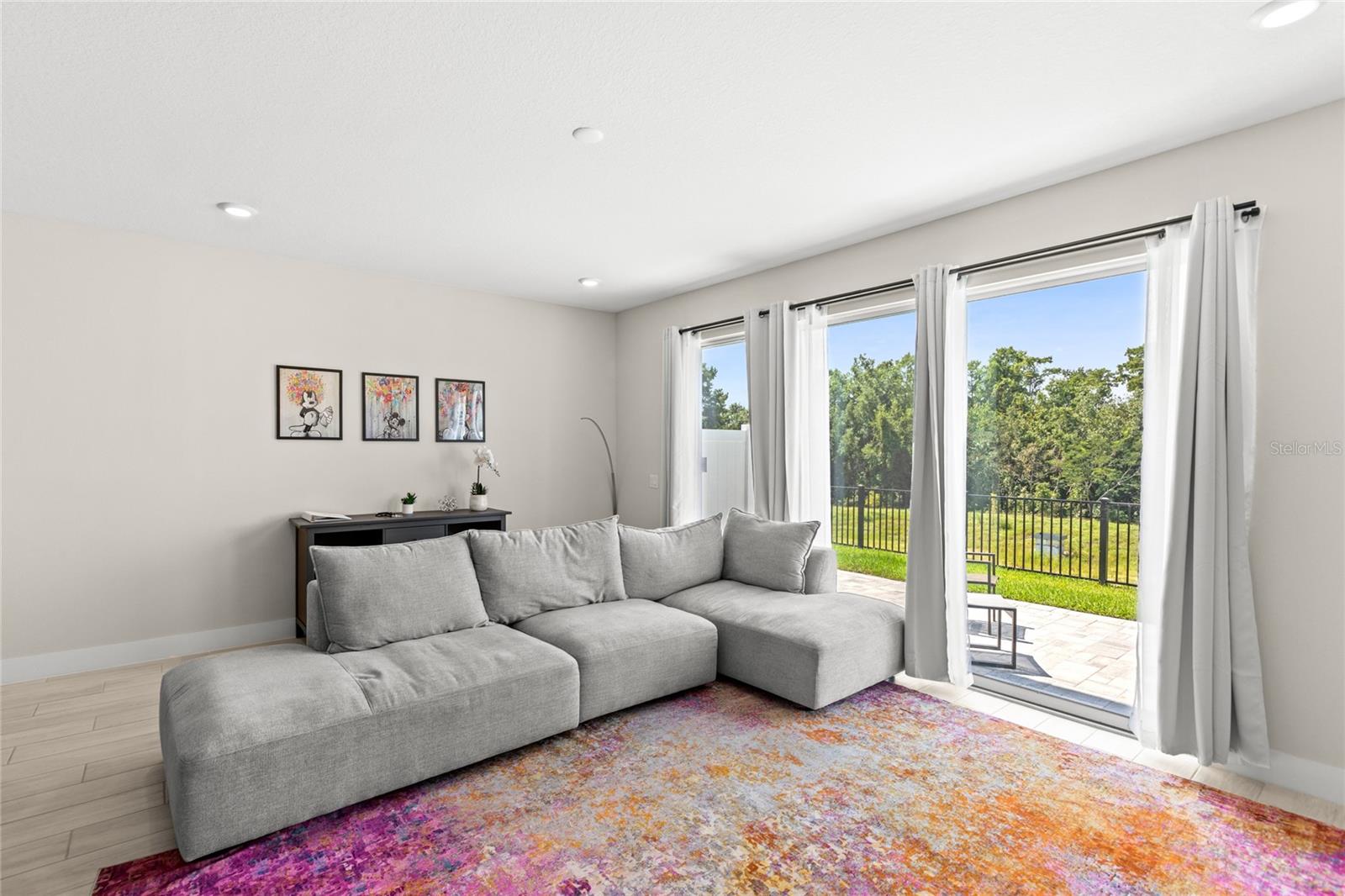 Image 9 of 27 For 7882 Spectrum Drive