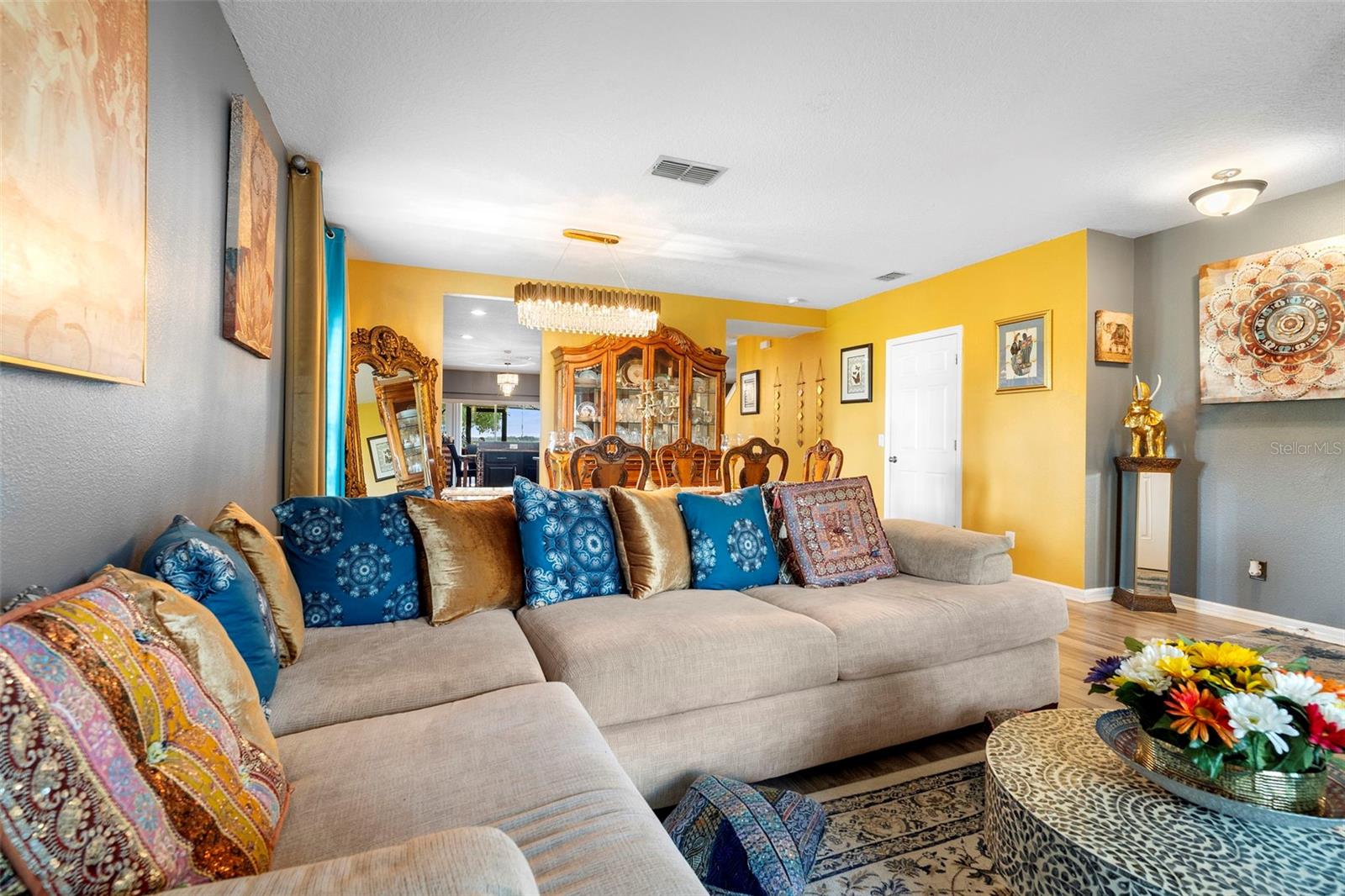 Image 13 of 59 For 661 Black Eagle Drive