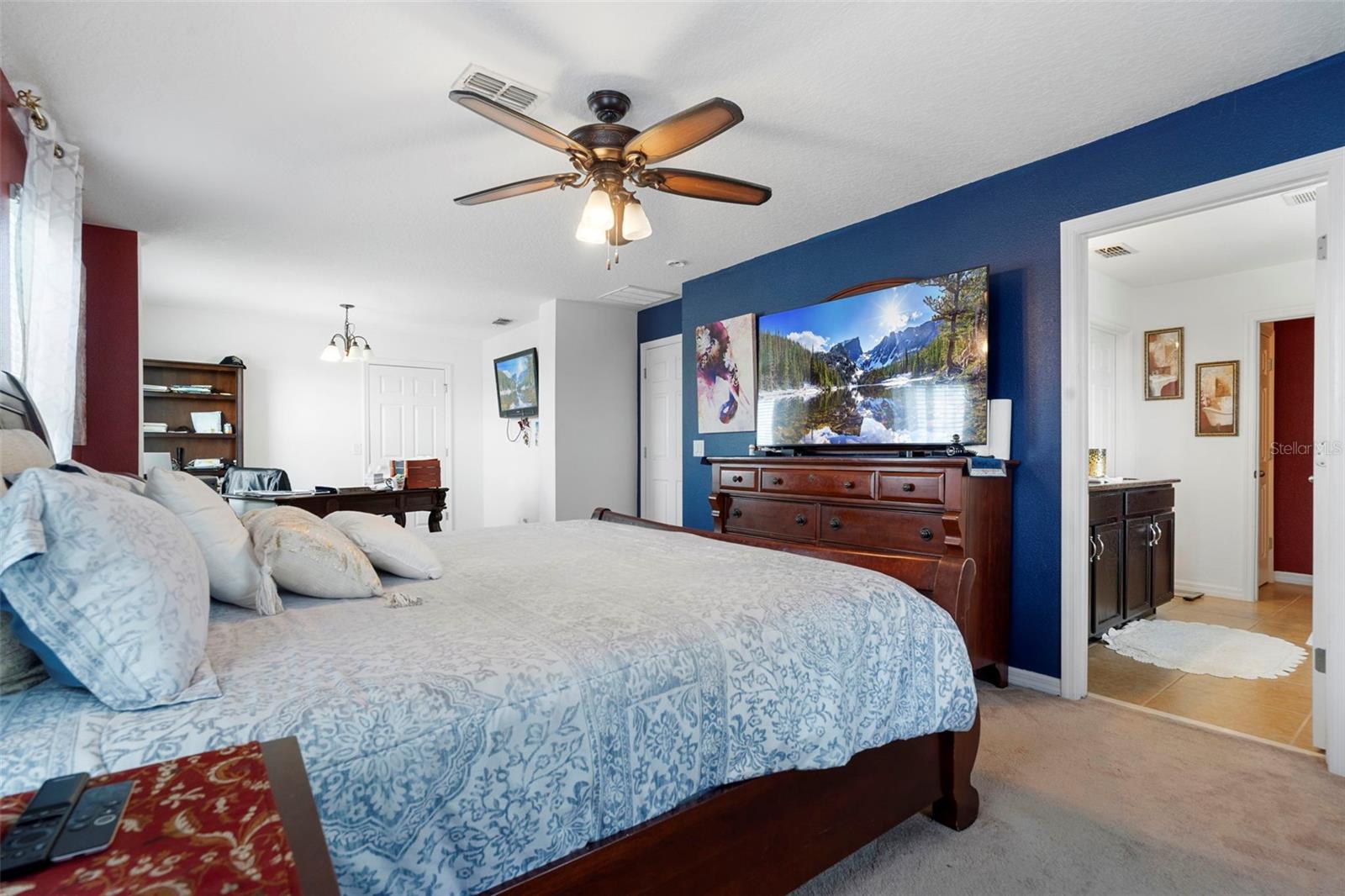 Image 31 of 59 For 661 Black Eagle Drive