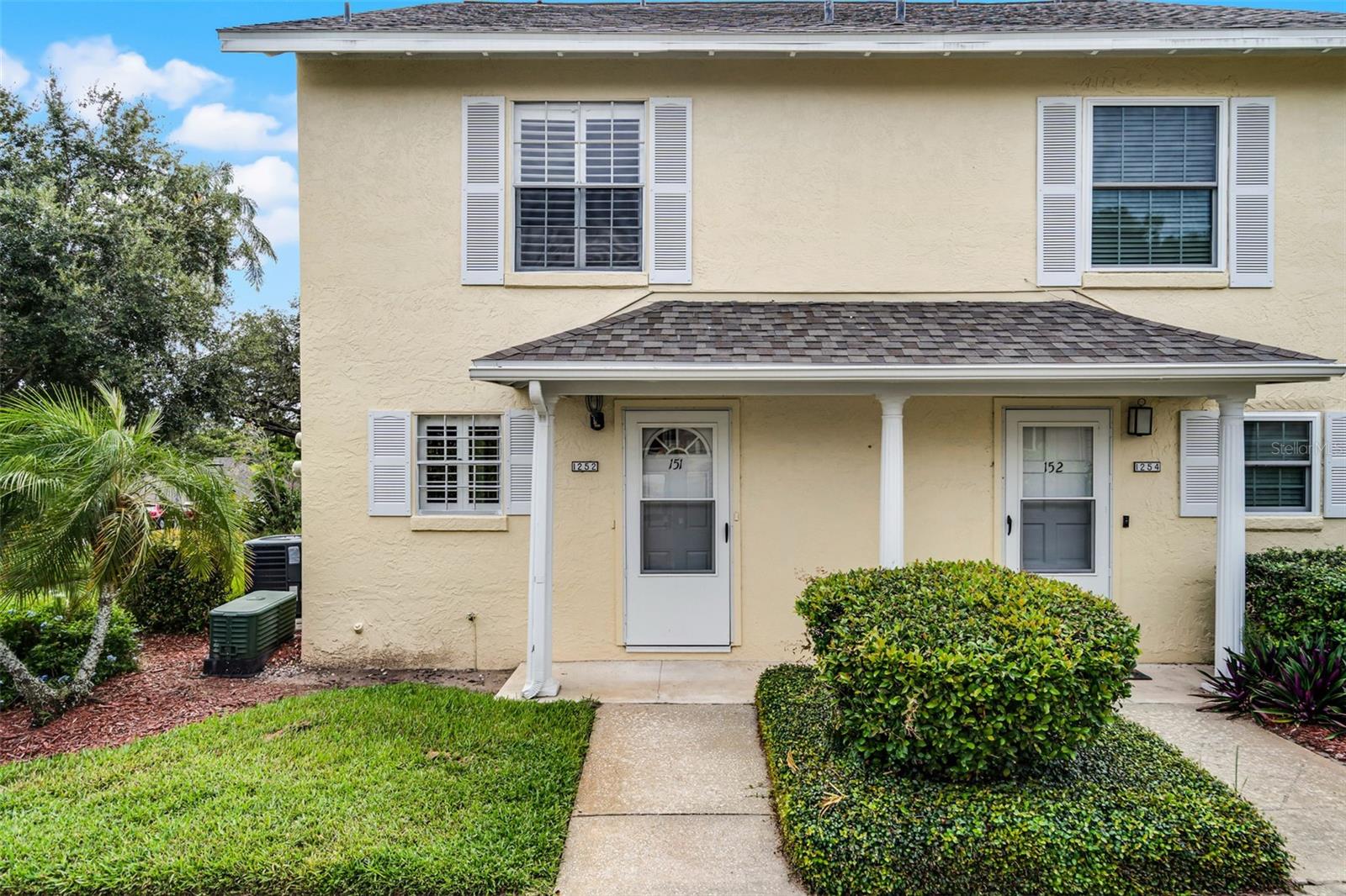 Image 21 of 25 For 1252 Villa Ln  151