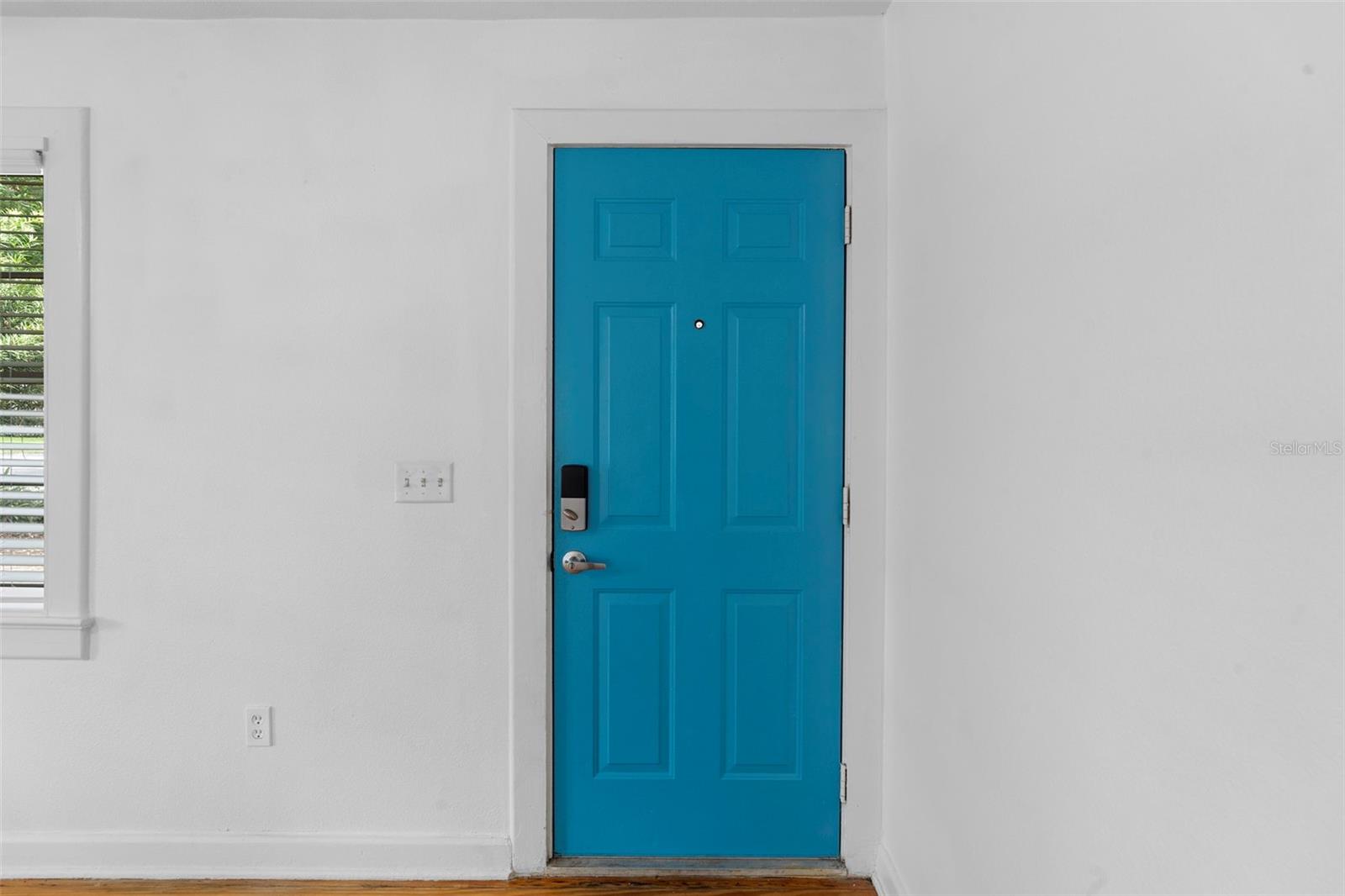 Image 10 of 39 For 3166 Peel Avenue