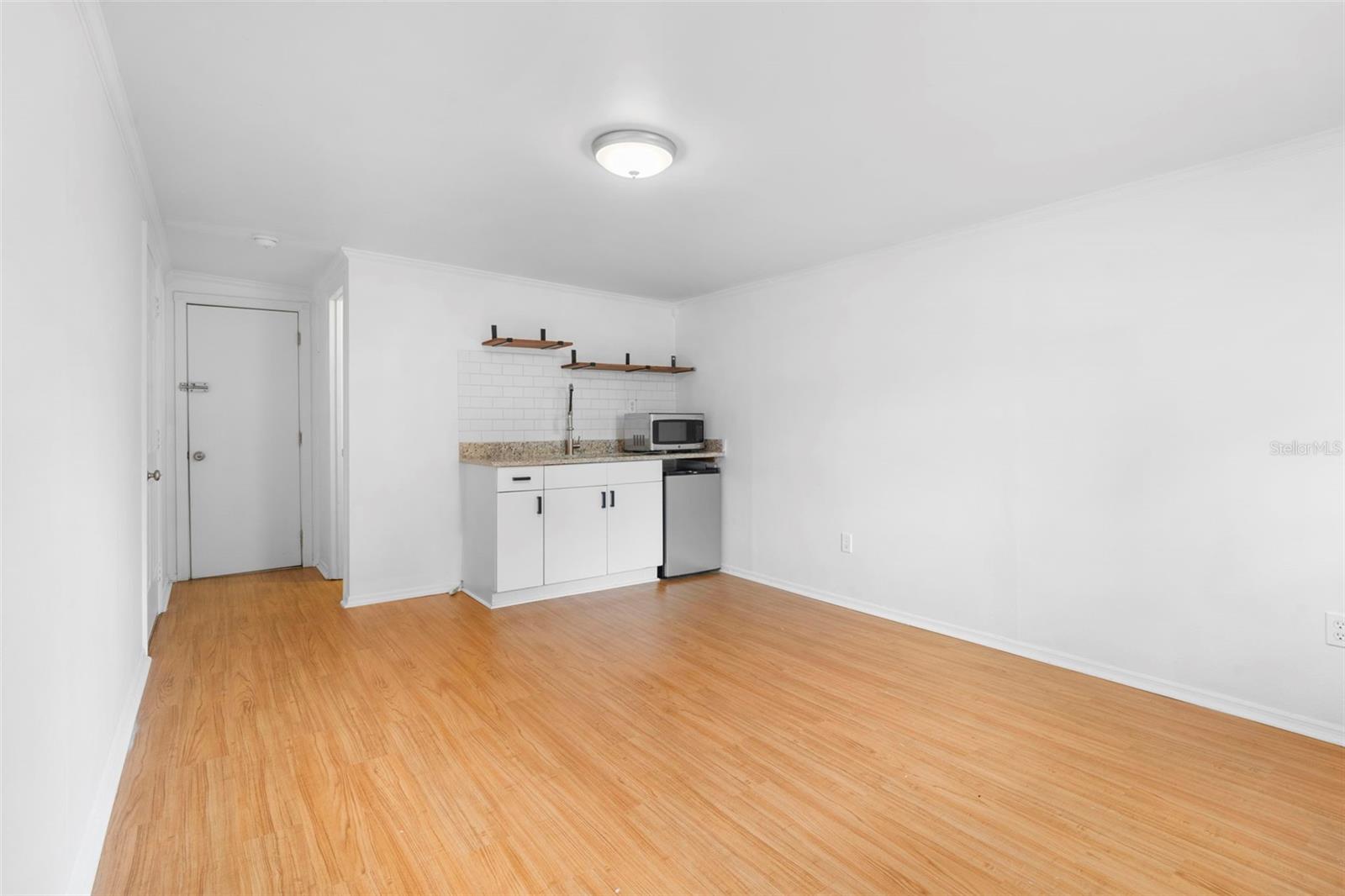Image 20 of 39 For 3166 Peel Avenue