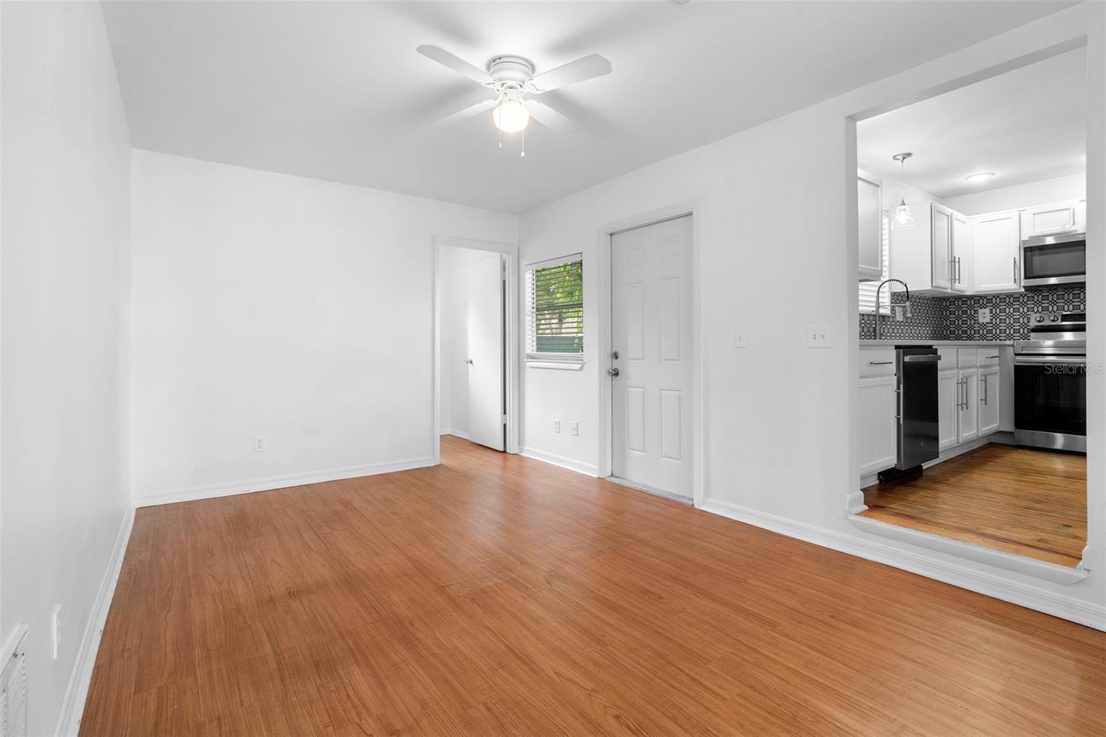 Image 22 of 39 For 3166 Peel Avenue