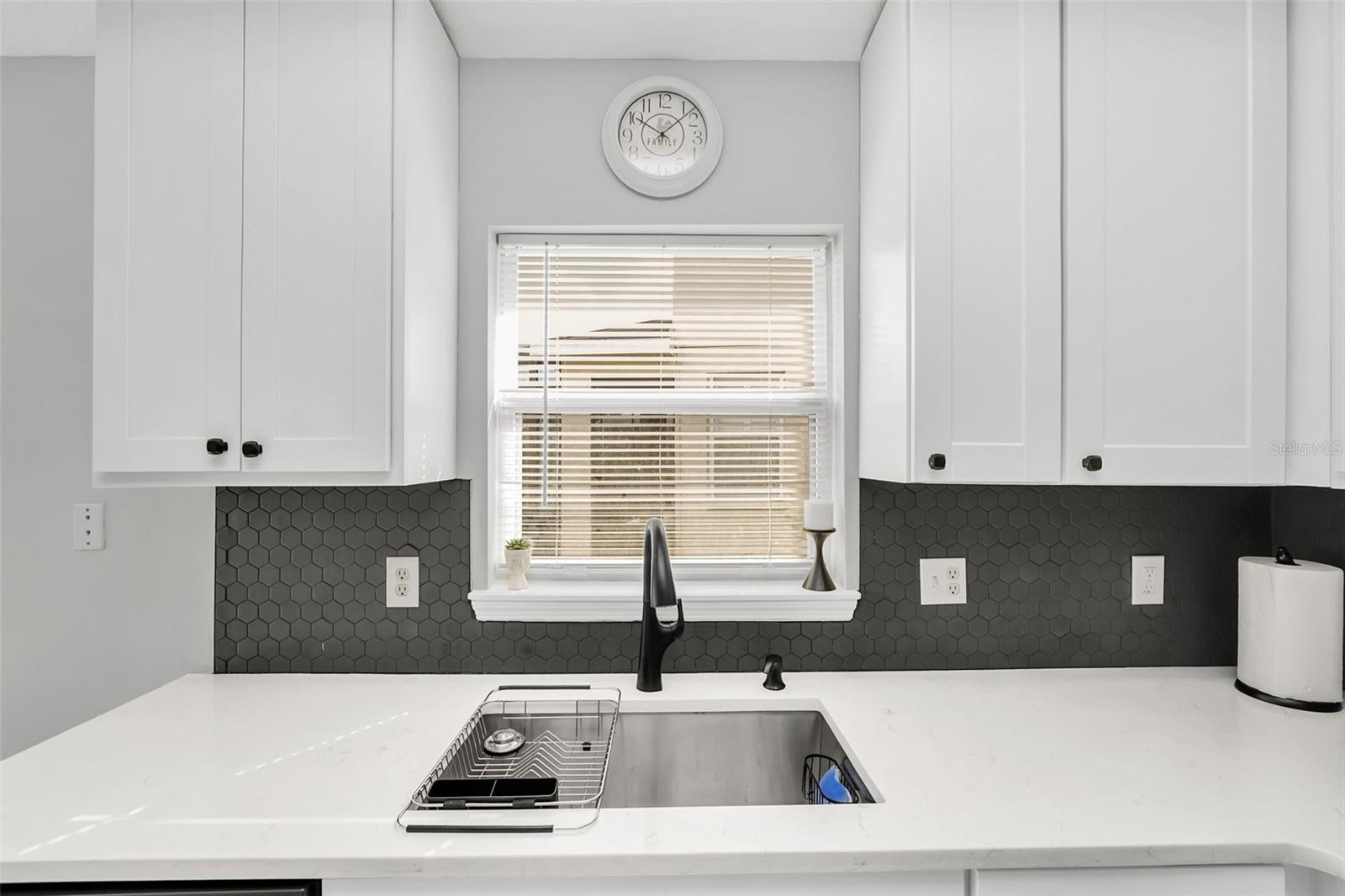 Image 15 of 36 For 242 Blue Jay Way