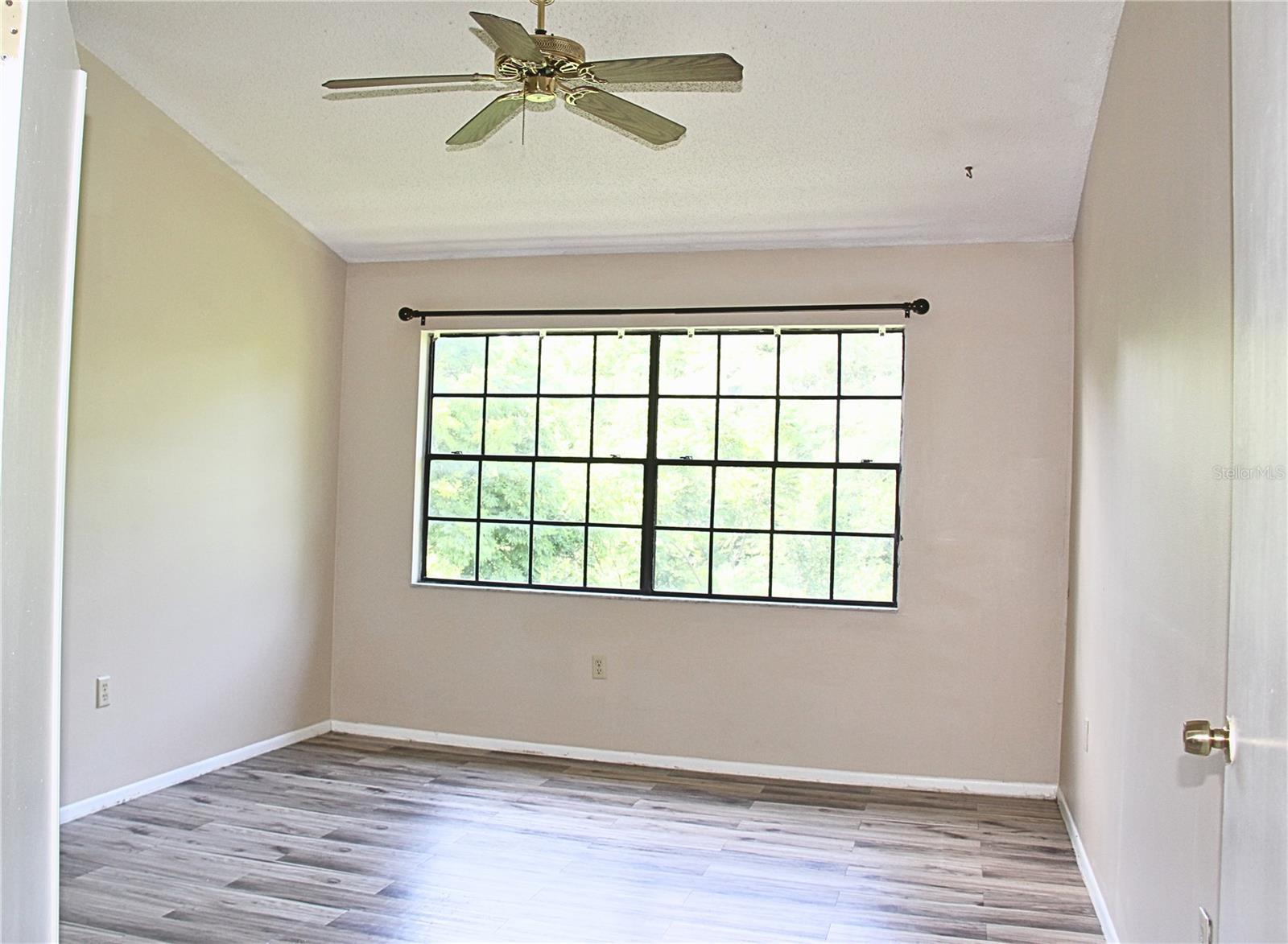 Image 10 of 14 For 631 Clemson Drive