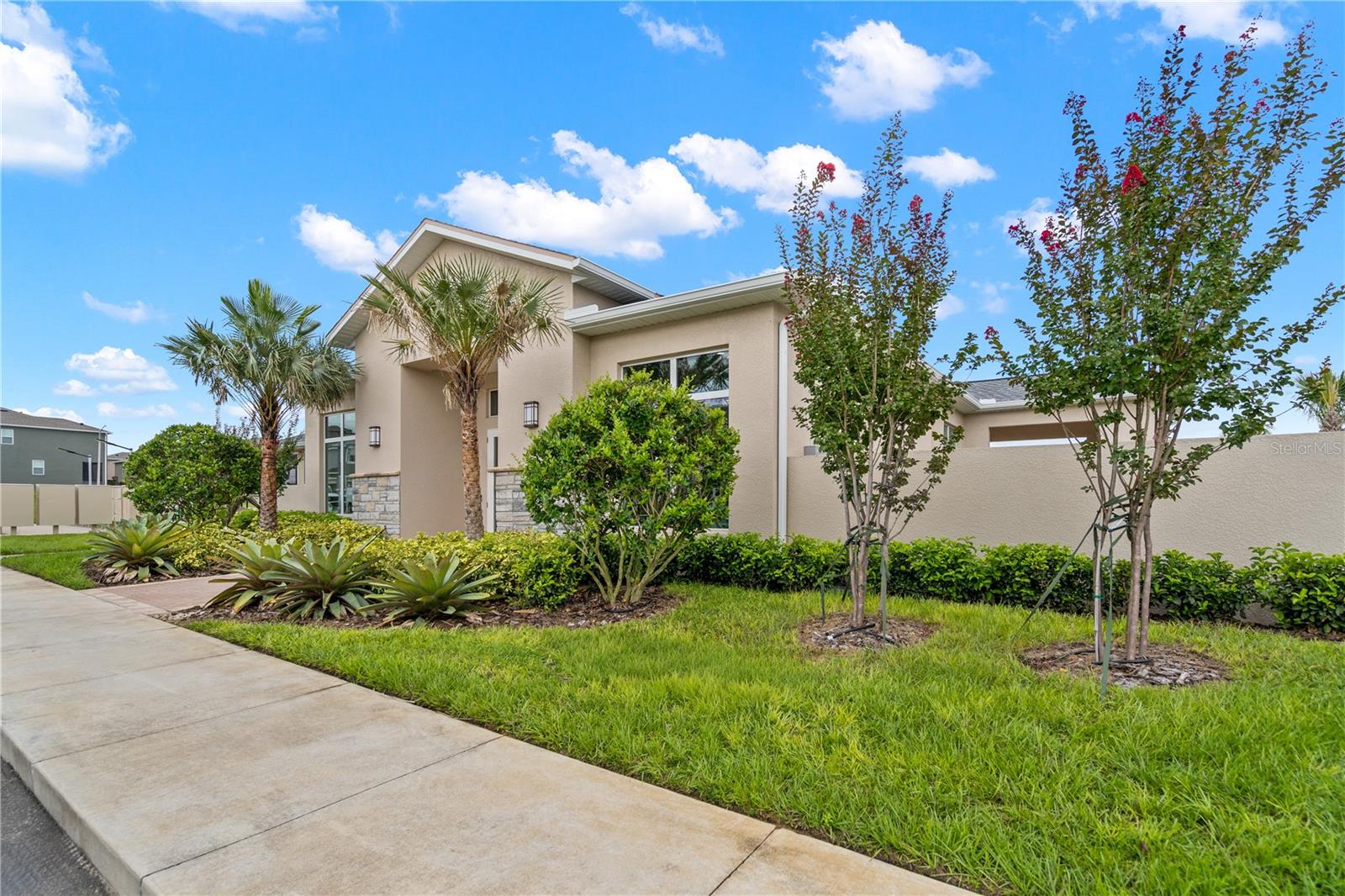 Image 22 of 31 For 2947 Maloof Drive