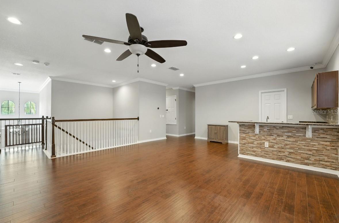 Image 13 of 25 For 2807 Falconhill Drive