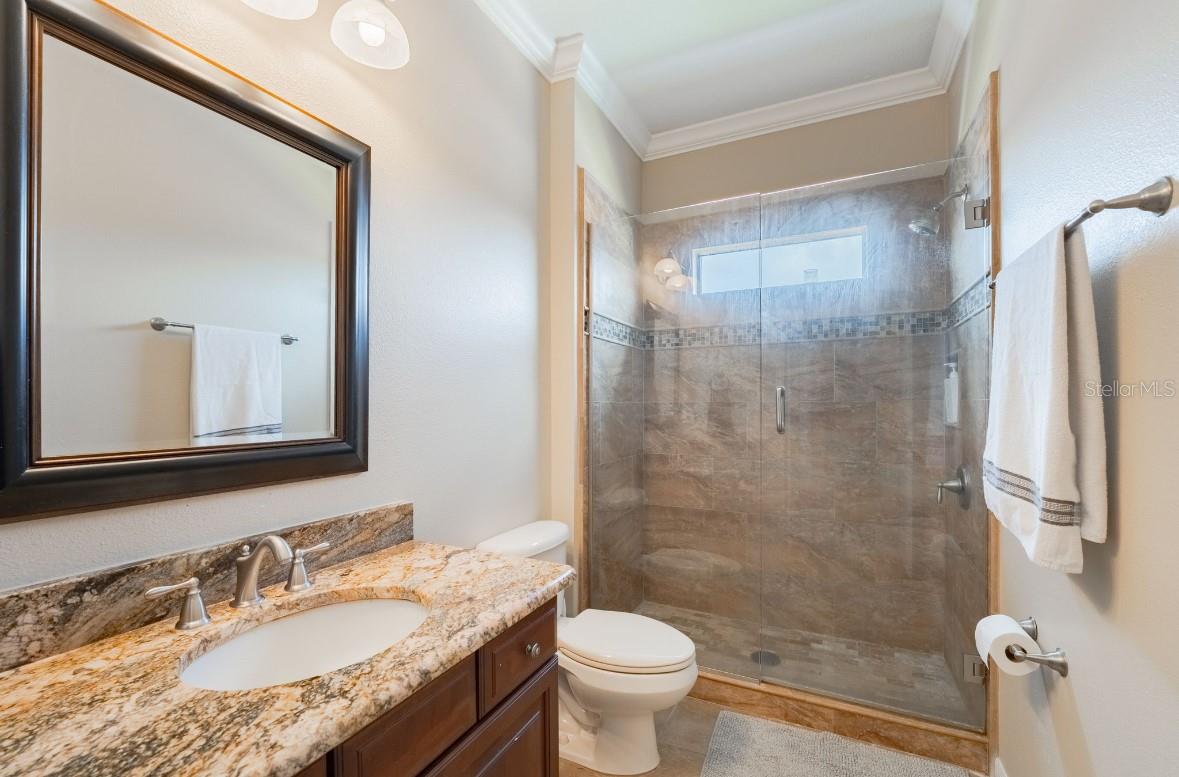 Image 18 of 25 For 2807 Falconhill Drive